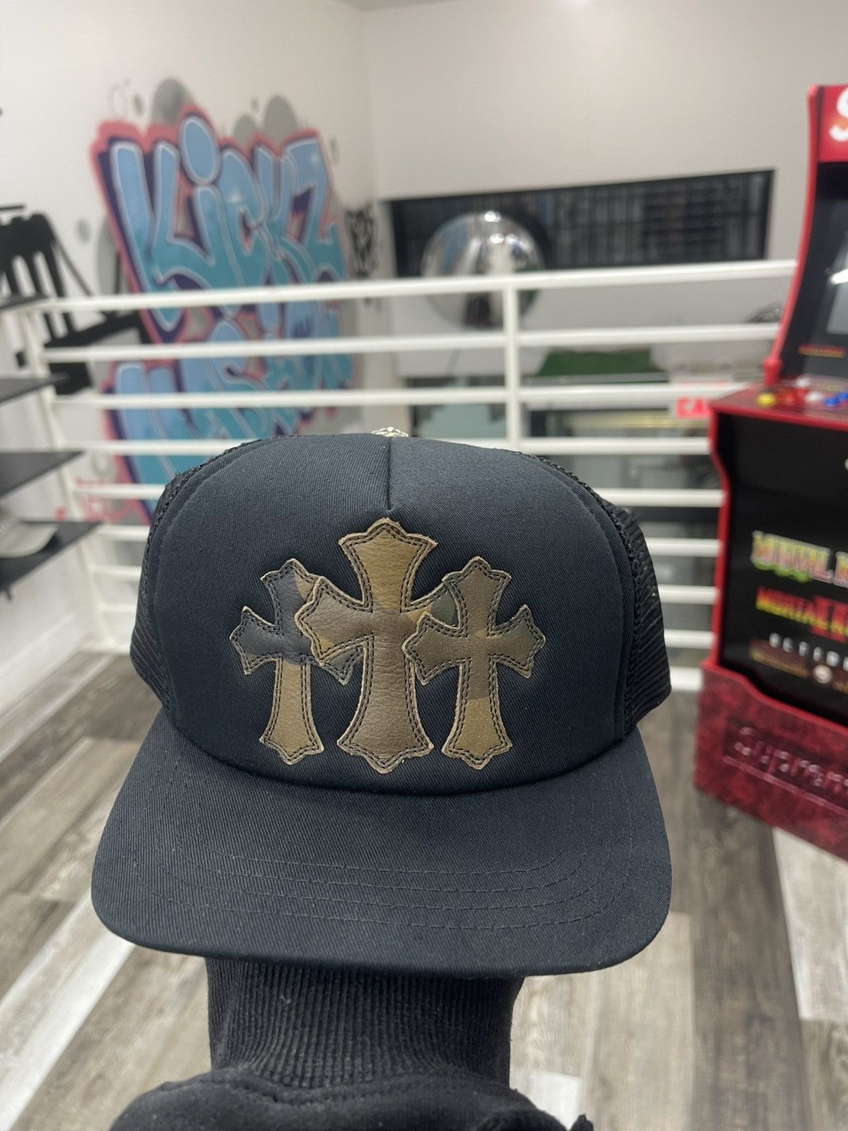 Chrome Hearts Chrome hearts hat 3 crosses black/camo Size 30 - 1 Thumbnail