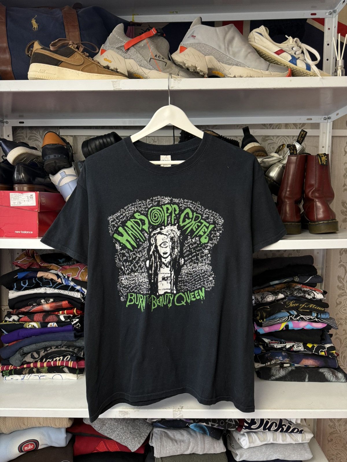 Band Tees Vintage Hands Off Gretel Burn the Beruty Qveen T-shirt Size US L / EU 52-54 / 3 - 15 Thumbnail
