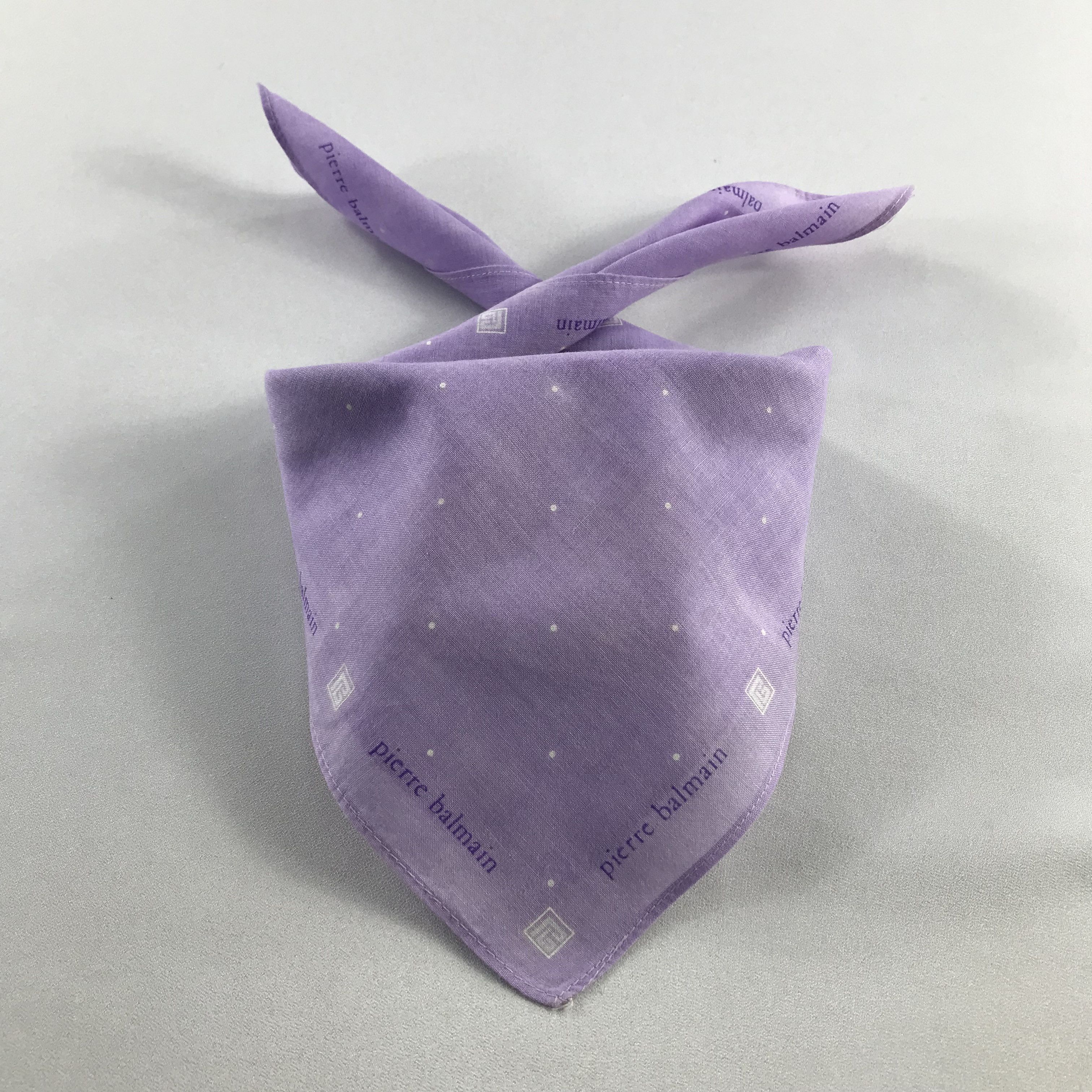 Pierre Balmain Pierre Balmain Handkerchief / Bandana / Neckerchief C722 Size ONE SIZE - 1 Thumbnail