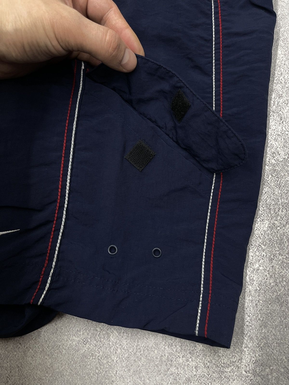 Nike Vintage Nike Nylon Cargo Shorts Navy Drill ACG TECH Size L Size US 34 / EU 50 - 6 Thumbnail