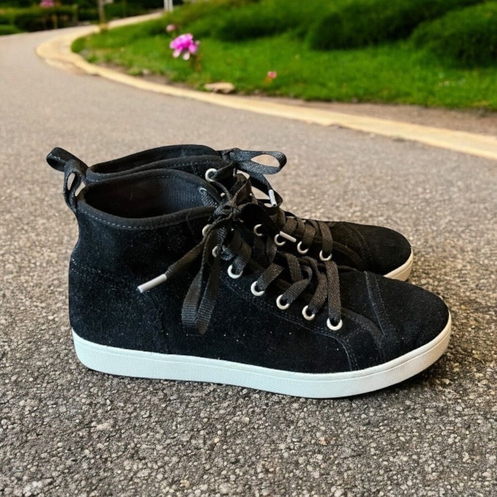 Koolaburra Koolaburra by Ugg Kellen Suede Leather Lace Up High Tops 9 Size US 9 / IT 39 - 1 Thumbnail