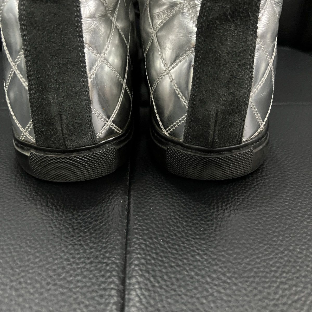 Marc Jacobs Marc Jacobs Metallic Suede High-Top Sneakers Size US 7 / EU 40 - 17 Thumbnail