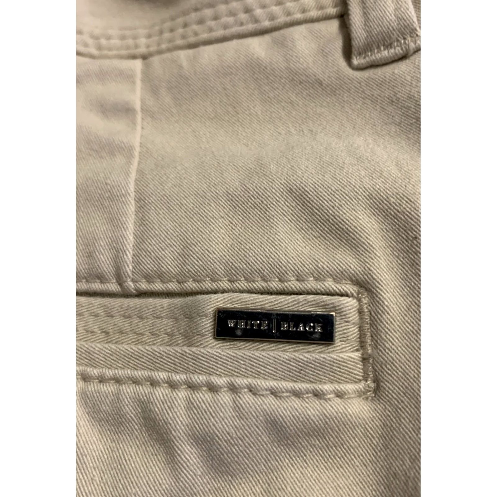 White House Black Market White House Black Market Slim Crop Ankle Pants Sz 6 beige khaki Size 28" / US 6 / IT 42 - 3 Thumbnail
