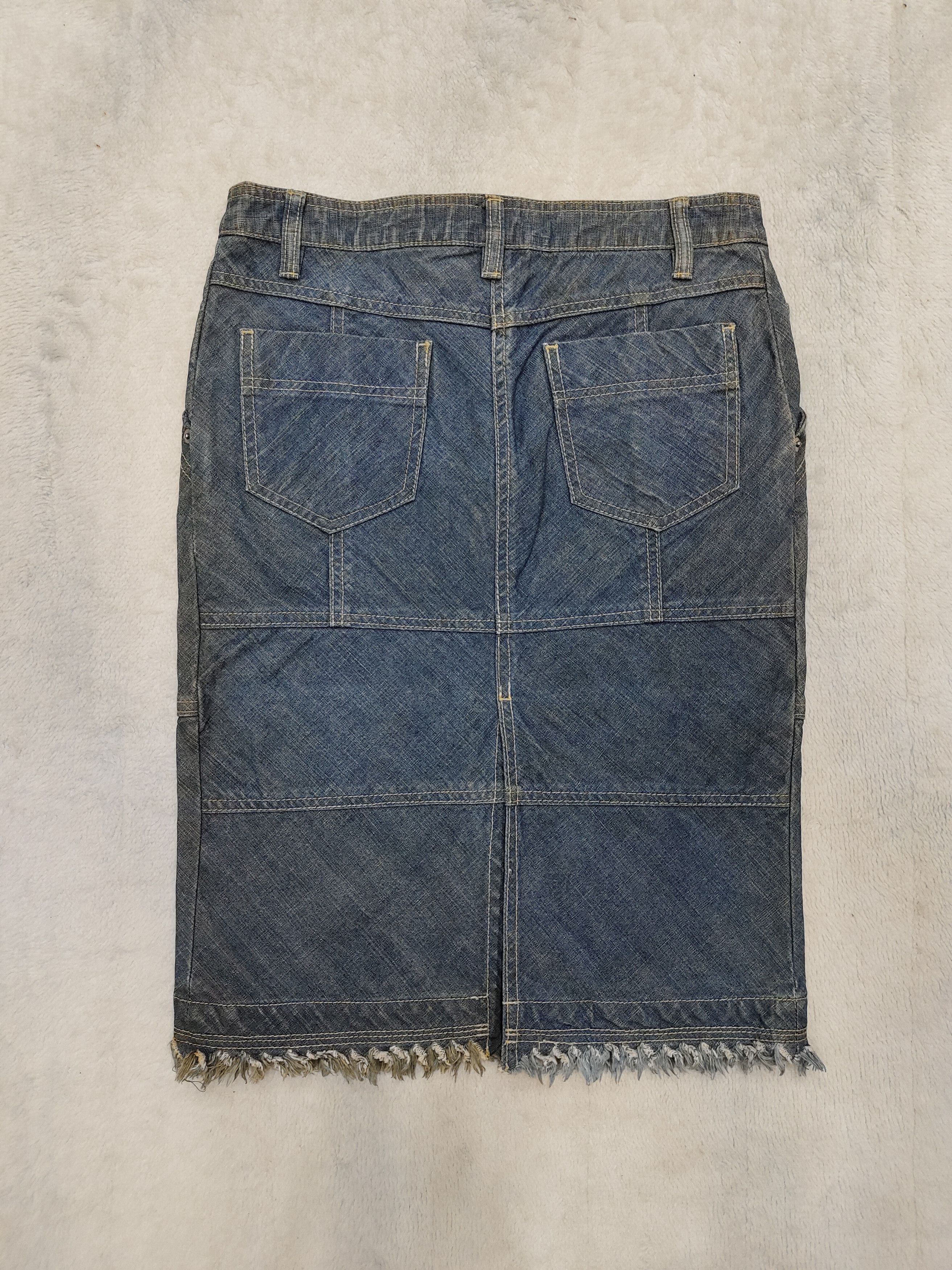 Katharine Hamnett London 💥Vtg Katherine Hamnett💥 Mud Washed Denim Knee Skirt Size 28" / US 6 / IT 42 - 3 Thumbnail