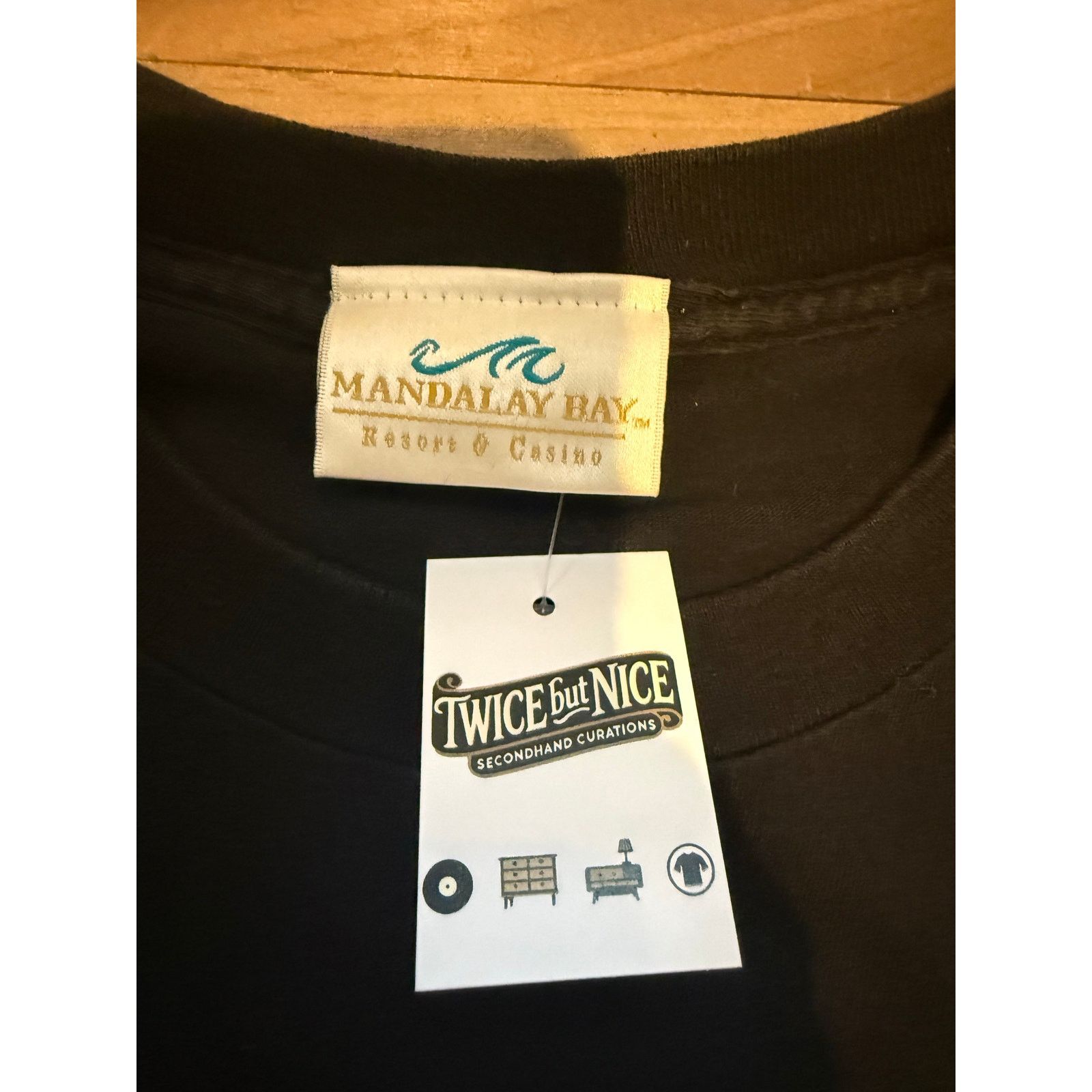 Other 99 Mandalay Bay De La Hoya vs Trinidad Size 2xL Size US XXL / EU 58 / 5 - 3 Thumbnail