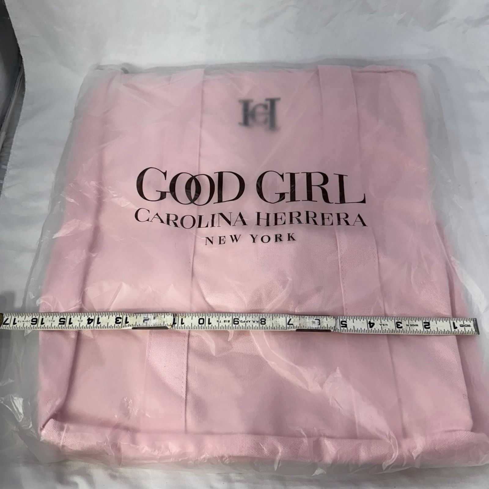 Carolina Herrera New! Unopened! Carolina Herrera Good Girl canvas bag Size ONE SIZE - 5 Thumbnail