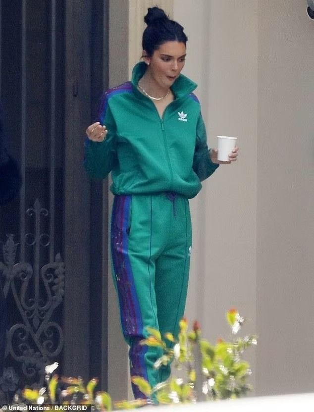 Adidas Adidas x Kendall Jenner Tracksuit Bottoms Size US 30 / EU 46 - 15 Thumbnail