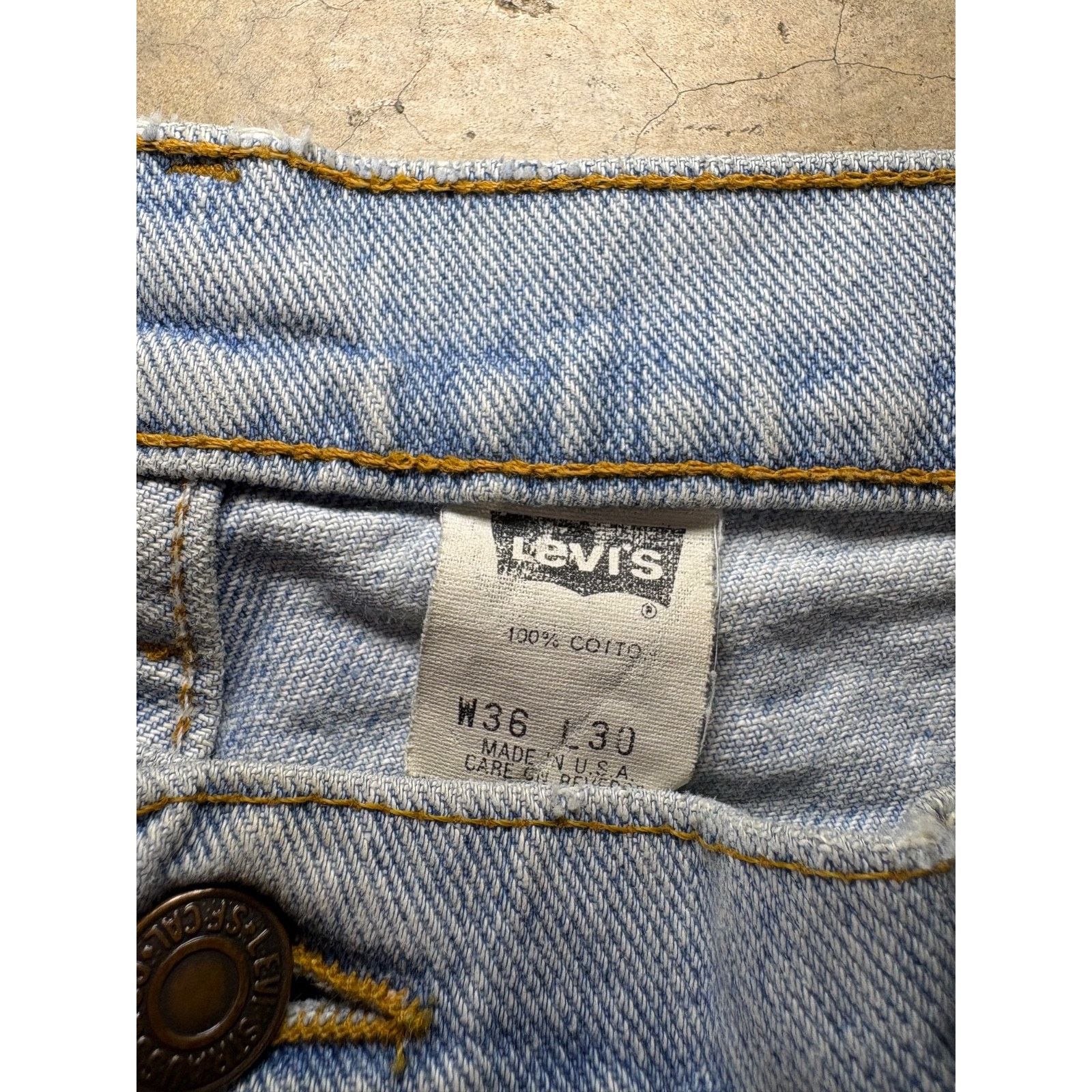 Levi's VTG Levi’s 560 Loose Fit High Rise Light Jeans USA Made 36 Size US 36 / EU 52 - 12 Thumbnail