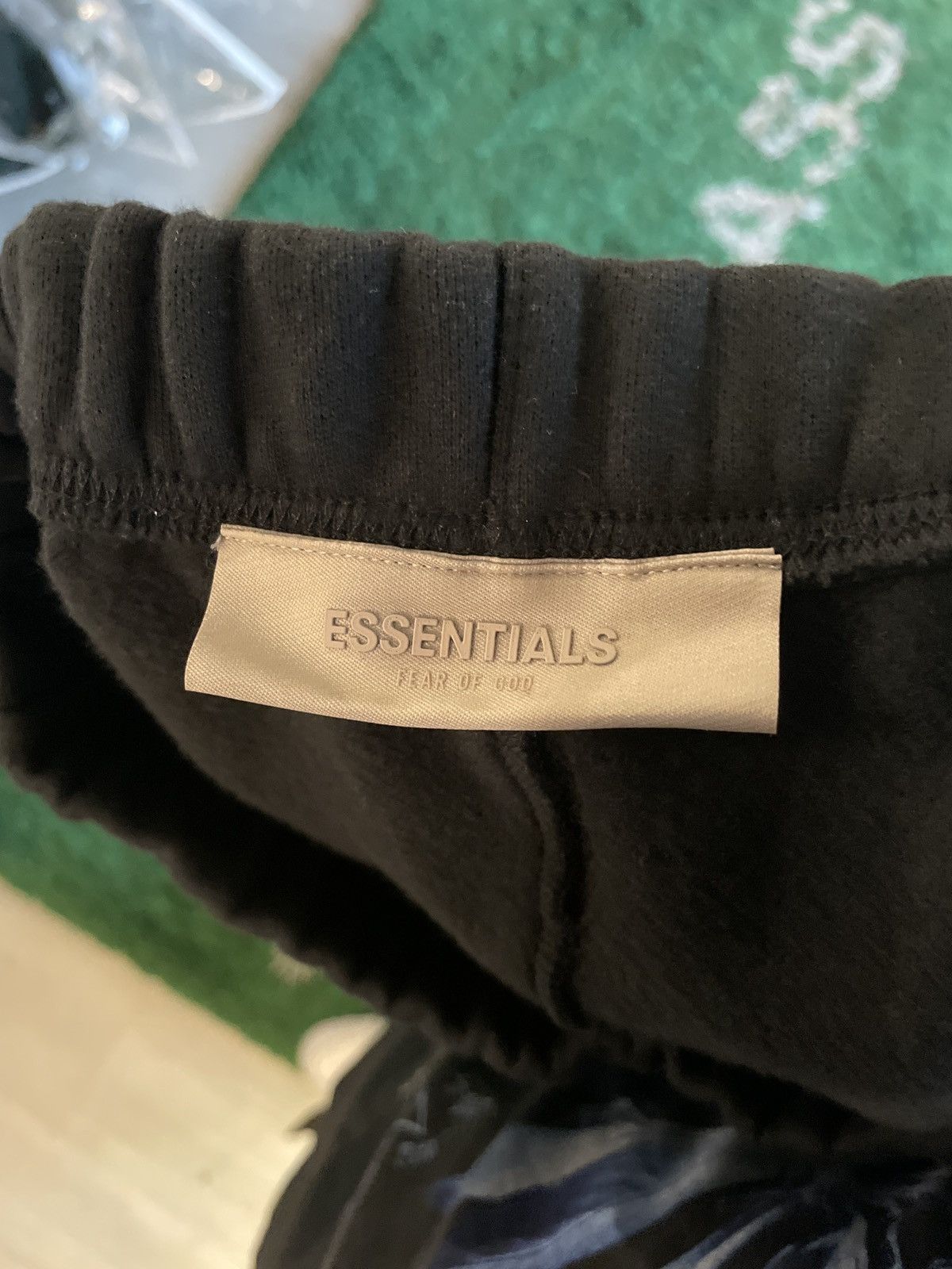Essentials × Fear of God Essentials FW22 Sweat Shorts Black S Size US 30 / EU 46 - 4 Thumbnail