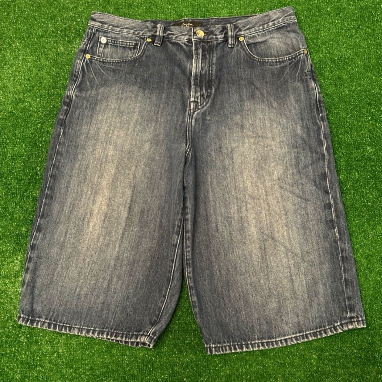 Sean John VINTAGE Sean John Baggy Hip Hop Skater Grunge Jorts Jeans Shorts Mens Sz 36 JNCO Skater Grunge Hip Hop Punk 90s MENS Size US 36 / EU 52 - 2 Thumbnail