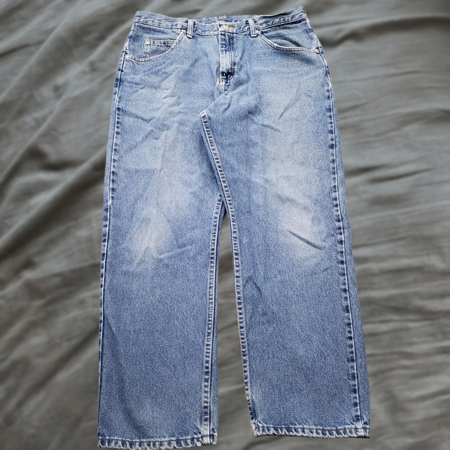 Wrangler Wrangler Jeans Mens 35x30 Blue Premium Denim Relaxed 5-Pocket Straight Leg Size US 35 - 1 Thumbnail