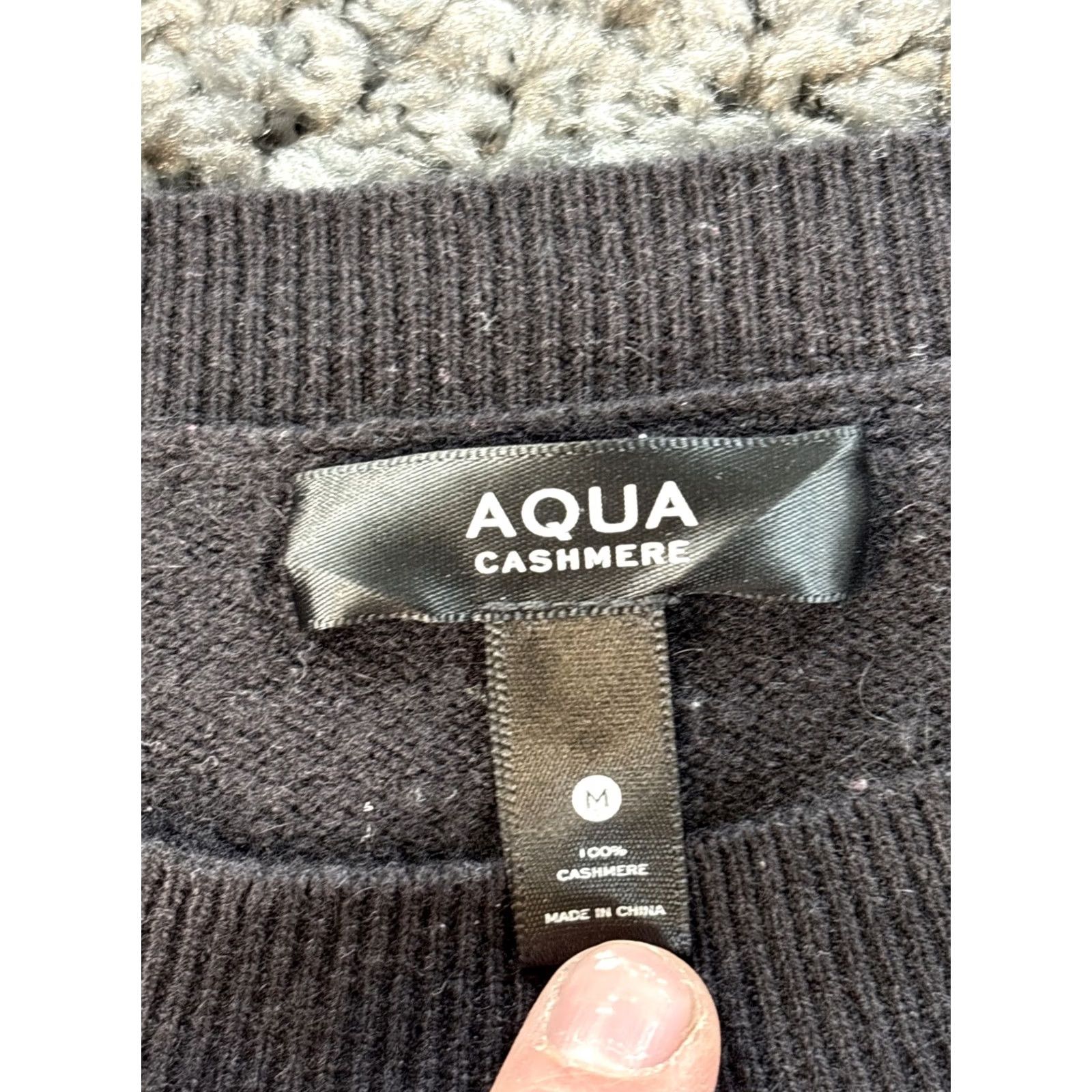 AQUA Aqua 100% Cashmere Sweater Women's M Black Pink Crewneck Long Sleeve Pullover Casual Knit Crew Neck Size M / US 6-8 / IT 42-44 - 4 Thumbnail