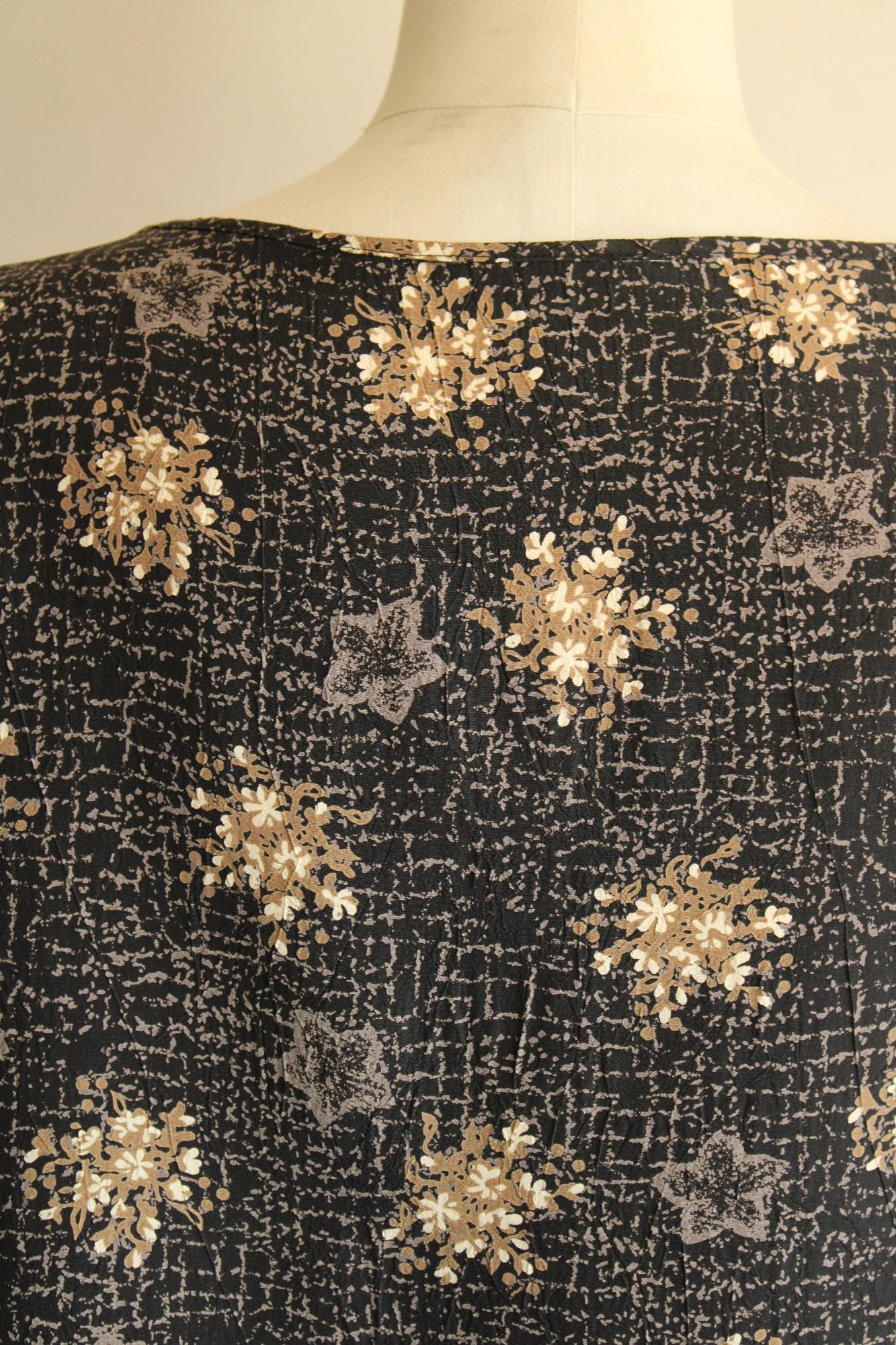 Vintage Vintage 1990s Blouse, Black and Gold and Gray Floral Print, Size M / US 6-8 / IT 42-44 - 10 Thumbnail