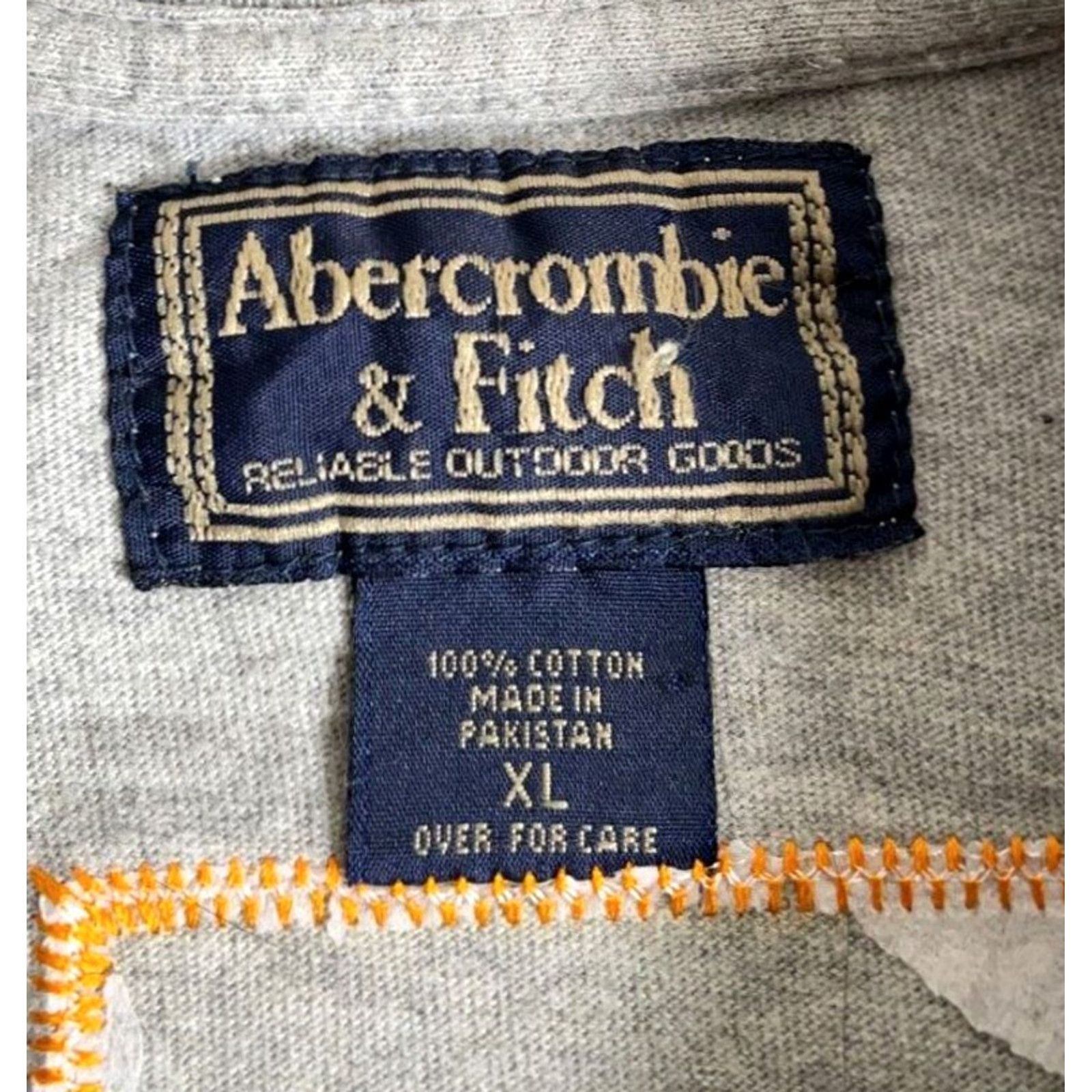 Abercrombie & Fitch Abercrombie & Fitch T-Shirt Men Large Gray Embroidered Cross Outdoor Goods Tag Vintage Size US L / EU 52-54 / 3 - 3 Thumbnail