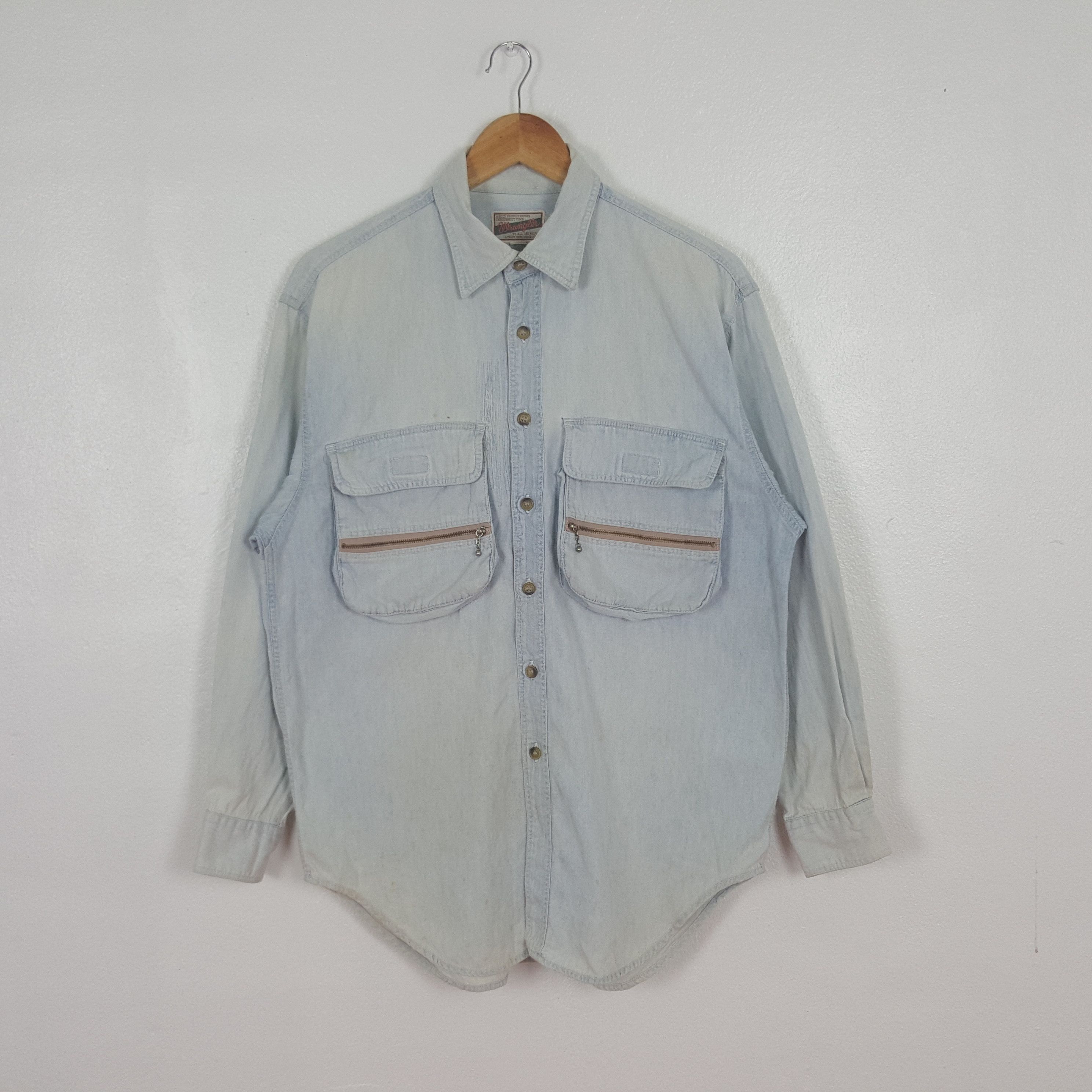 Wrangler Vintage Wrangler Double Pocket Denim Shirt Button Up C319N1 Size US L / EU 52-54 / 3 - 1 Thumbnail