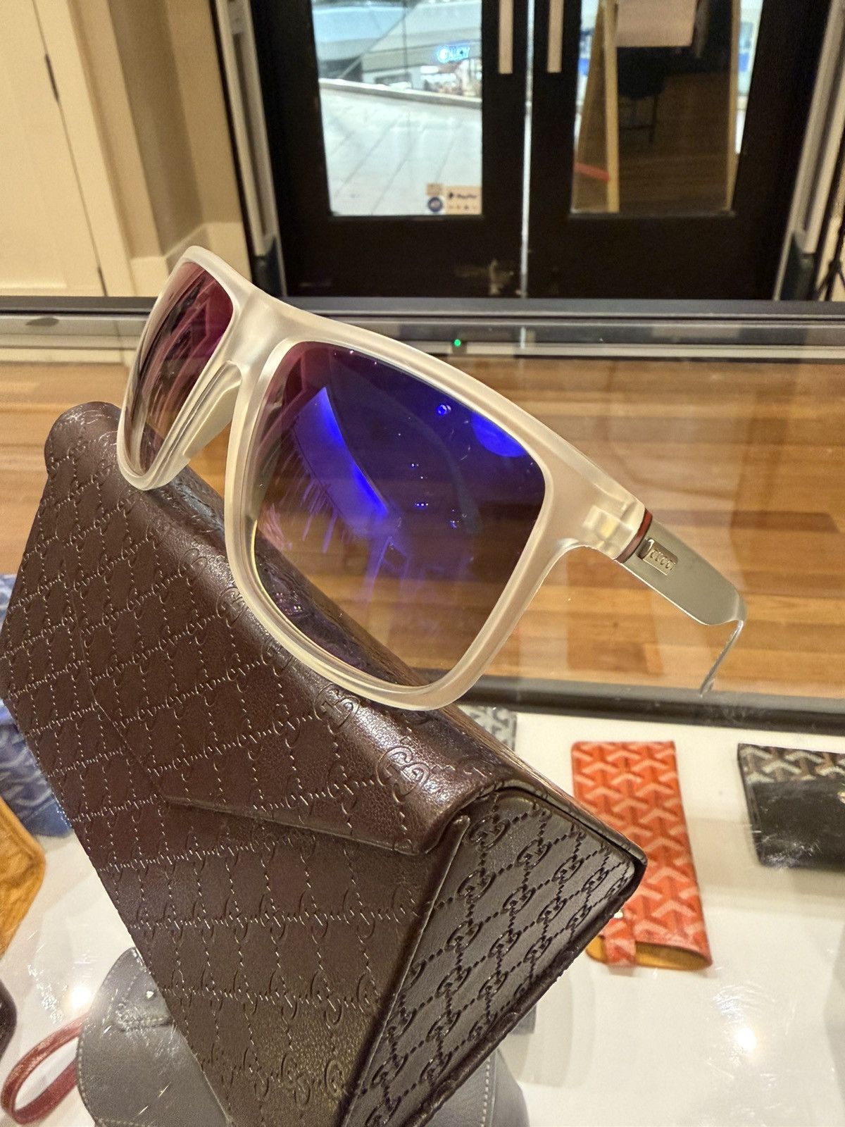 Gucci Gucci Transparent Sunglasses Size ONE SIZE - 2 Thumbnail