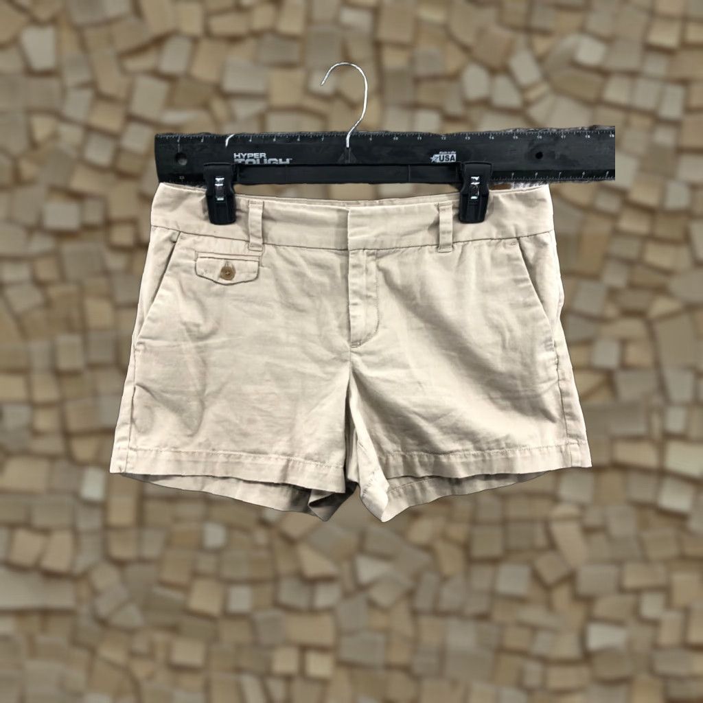 Loft LOFT Chino Shorts Womens Size 6 Mid Rise Beige Medium Wash Denim 5-Pocket Clean Flaw Hook Eye Adjustable Size 28" / US 6 / IT 42 - 1 Thumbnail