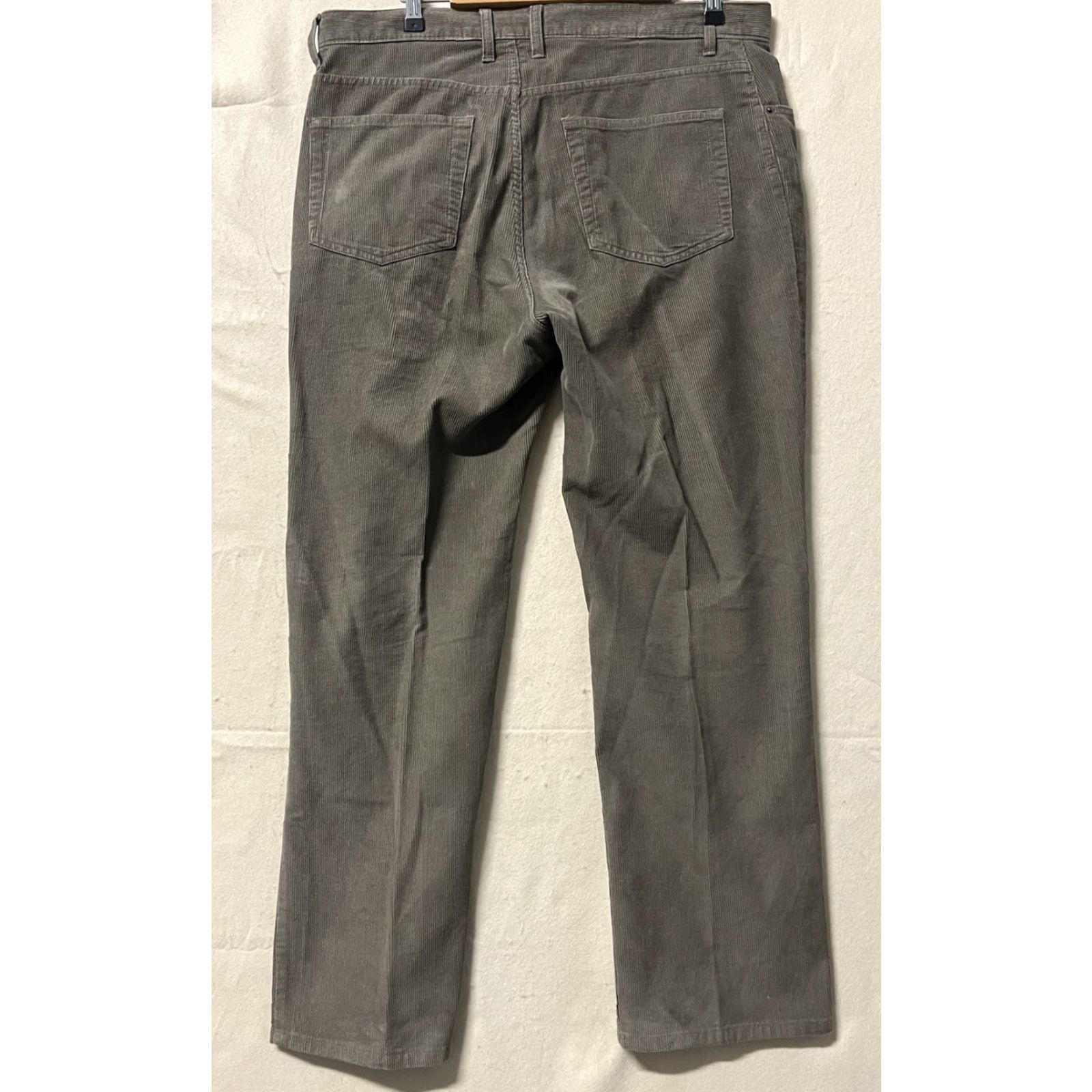 Jos. A. Bank Jos. A. Bank Corduroy Pants Regular Men 36x29 Brown VIP Take It Easy Flat Front Straight Leg Corduroy Preppy Classic Easy Care Size US 36 / EU 52 - 2 Thumbnail