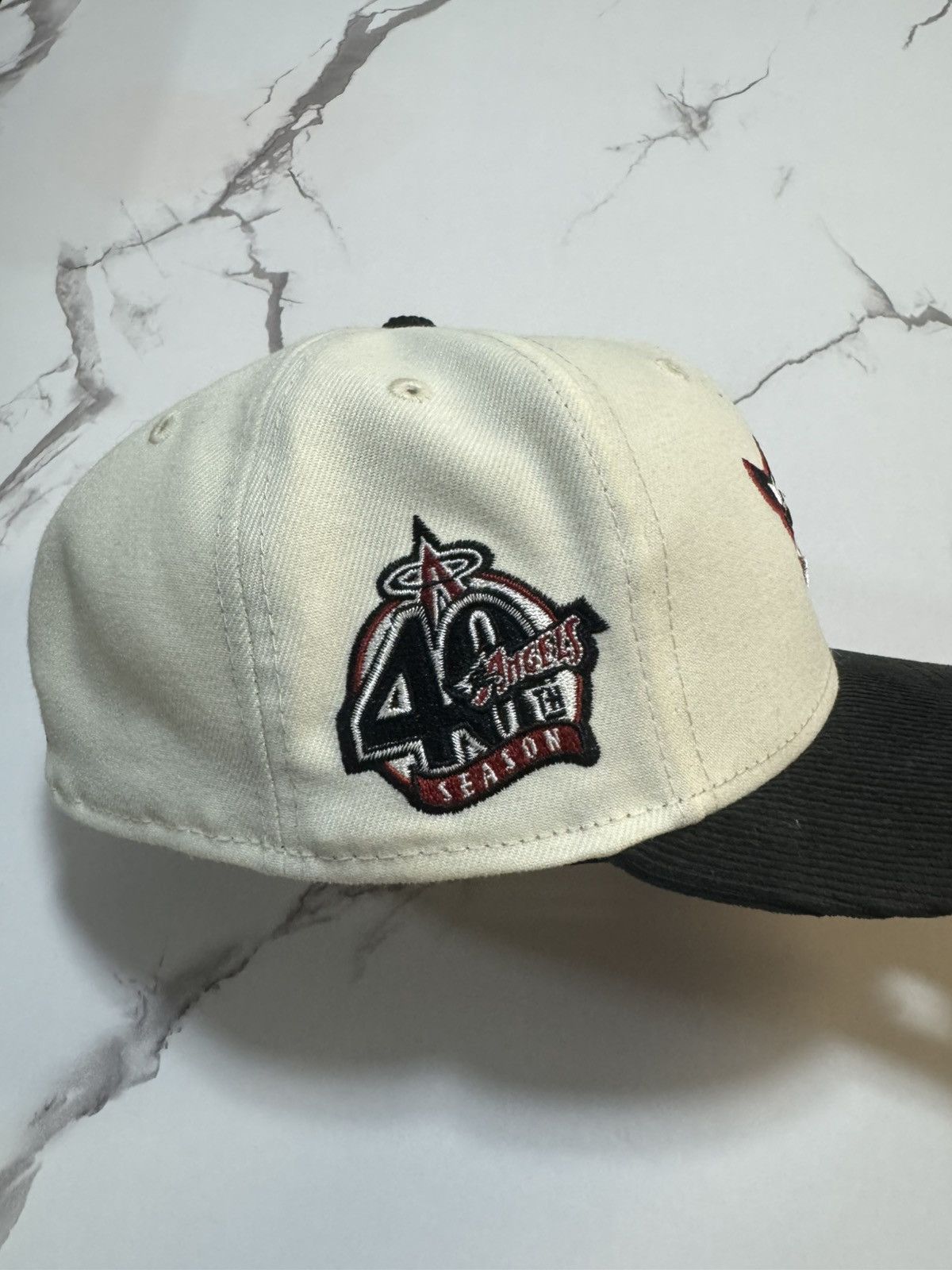 New Era Anaheim Angels 40th Season 2 Tone Corduroy Brim Size 7 3/8 Size ONE SIZE - 3 Thumbnail