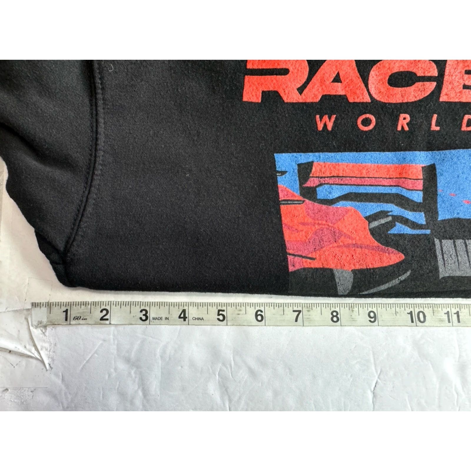 Vintage Raceday World Wide Car Men’s Long Sleeve Crew Sweatshirt Black SIZE Medium Size US M / EU 48-50 / 2 - 4 Thumbnail