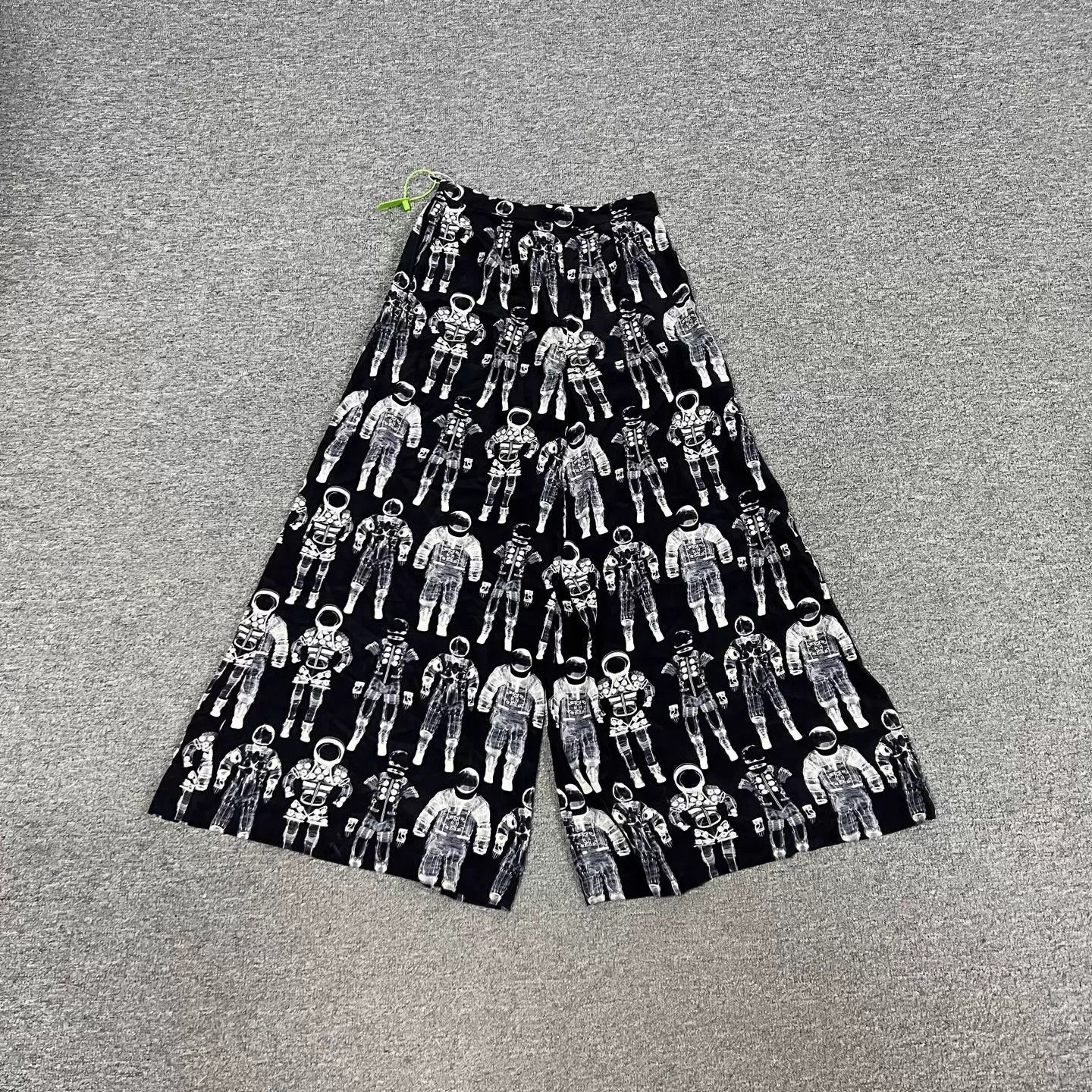 Chanel Chanel Runway Robot Print Wide-leg Pants 34 99 New Size 25" / US 0 / IT 36 - 3 Thumbnail