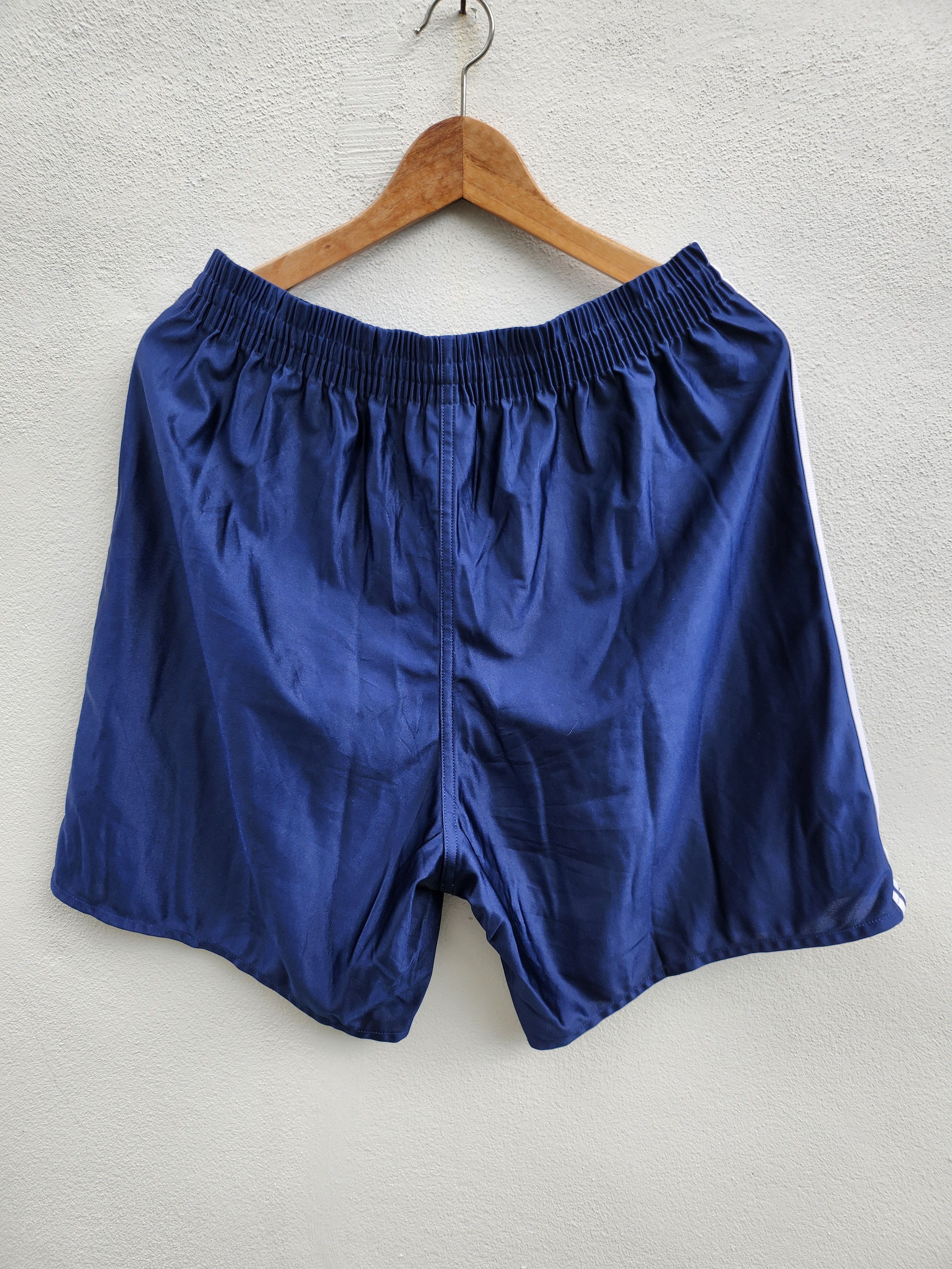 Adidas 💥Adidas 3 Stripes Shorts Size US 30 / EU 46 - 4 Thumbnail