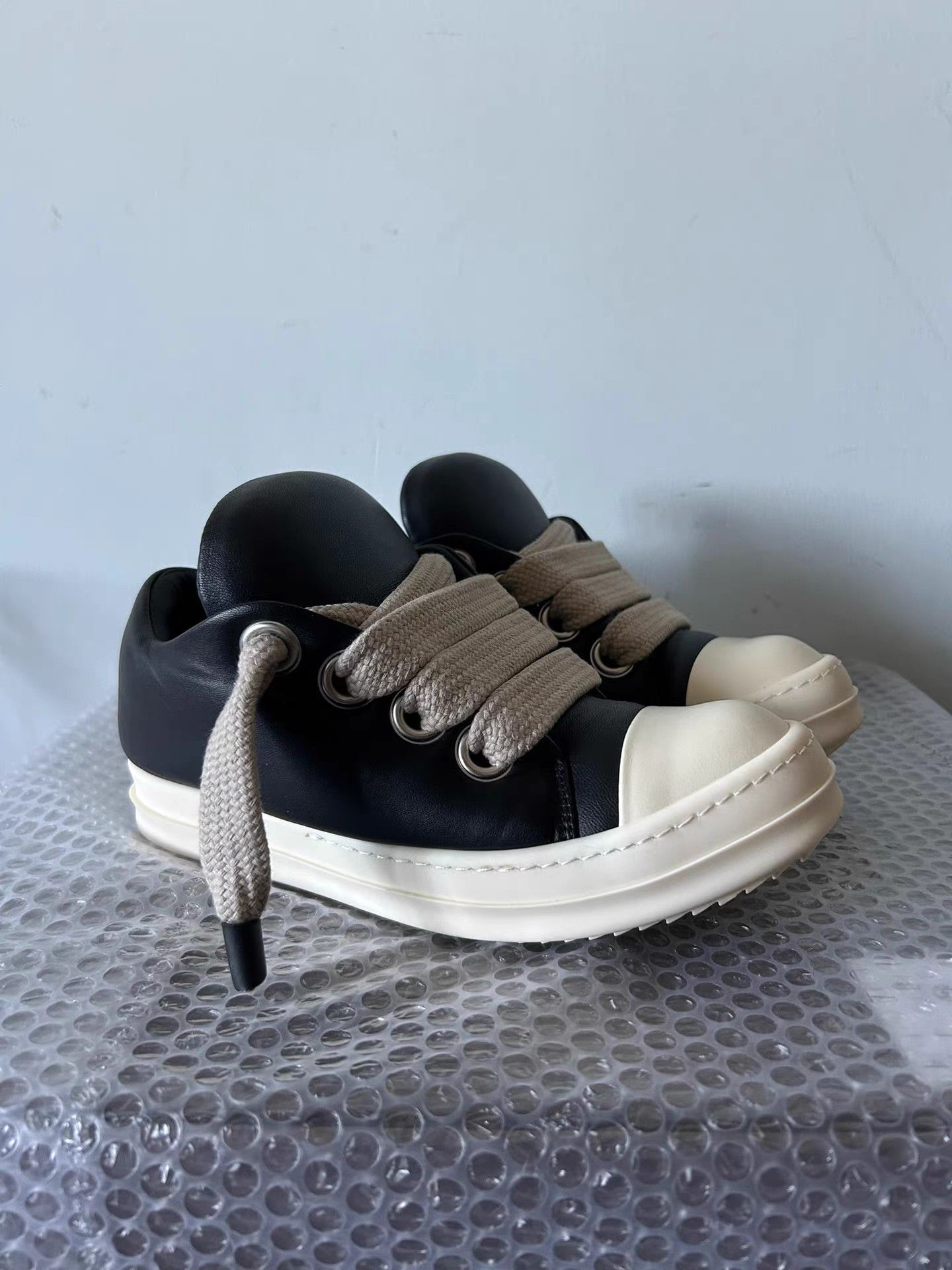 Rick Owens Rick Owens black "Pudding" low-top chunky Converse sneakers Size US 7 / IT 37 - 4 Thumbnail