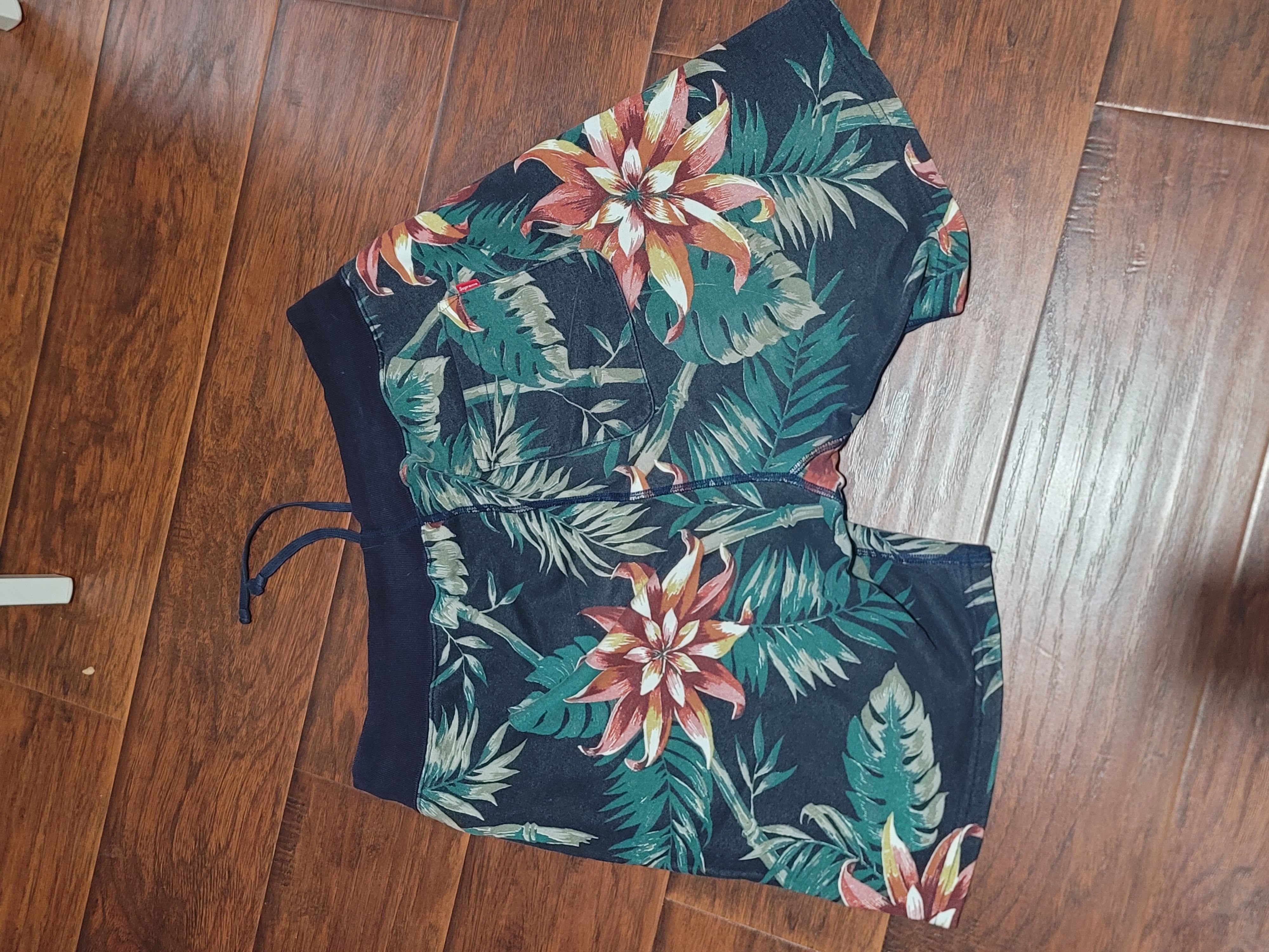 Supreme Supreme Floral Shorts S/S2012 Size US 30 / EU 46 - 2 Thumbnail