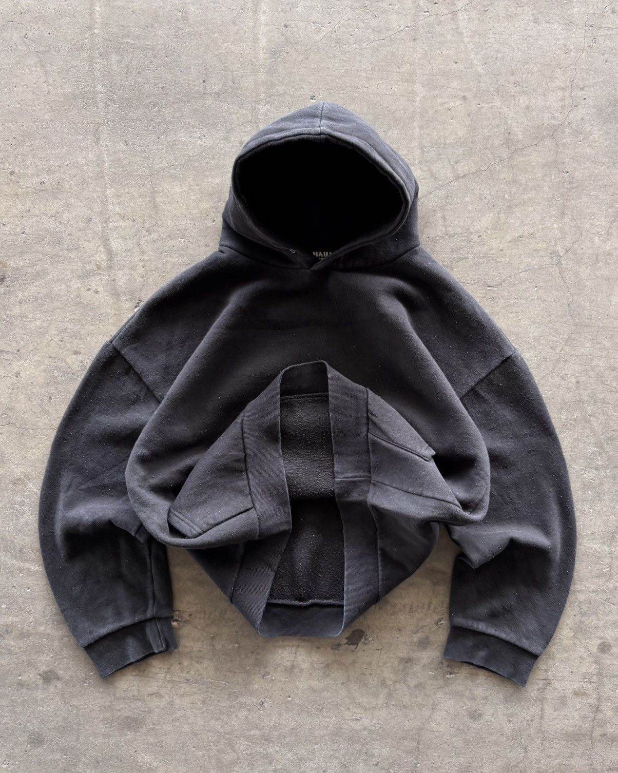 Russell Athletic 2000s Heavyweight Faded Black Blank Boxy Hoodie Size US L / EU 52-54 / 3 - 4 Thumbnail