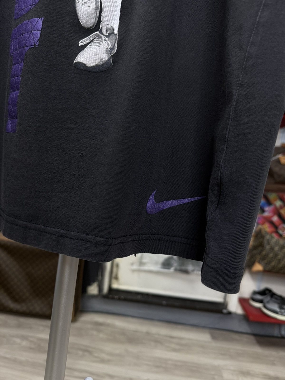 Nike Vintage Kobe Nike T-Shirt Vtg Lakers Tee Size Medium Size US M / EU 48-50 / 2 - 4 Thumbnail