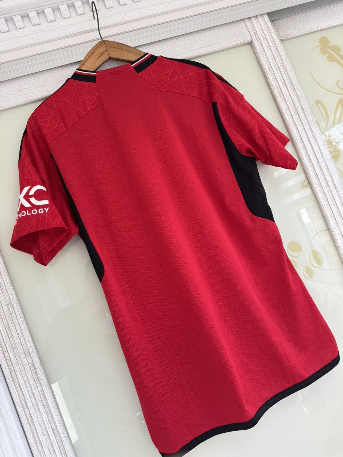 Adidas Manchester United 2023-2024 Home Soccer Jersey Football Kit Size US L / EU 52-54 / 3 - 8 Thumbnail