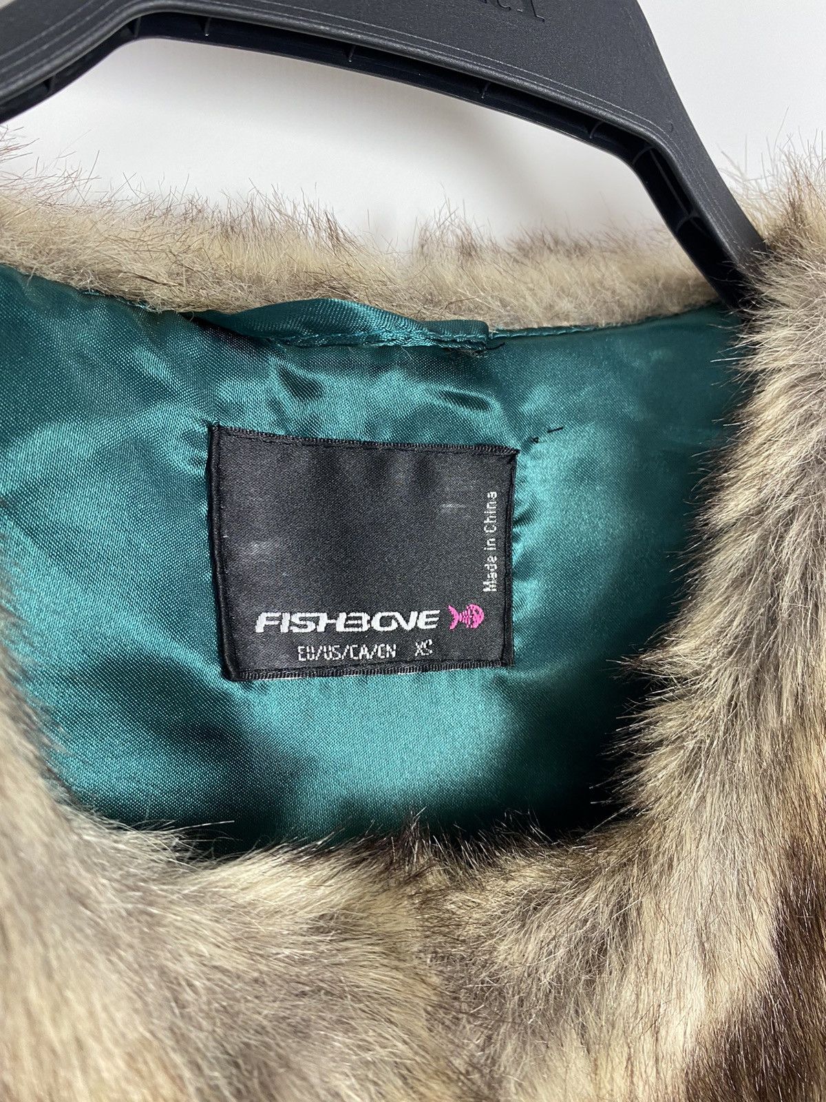 Vintage Y2K Fishbone Beige Faux Fur Cropped Vest Size XS / US 0-2 / IT 36-38 - 4 Thumbnail