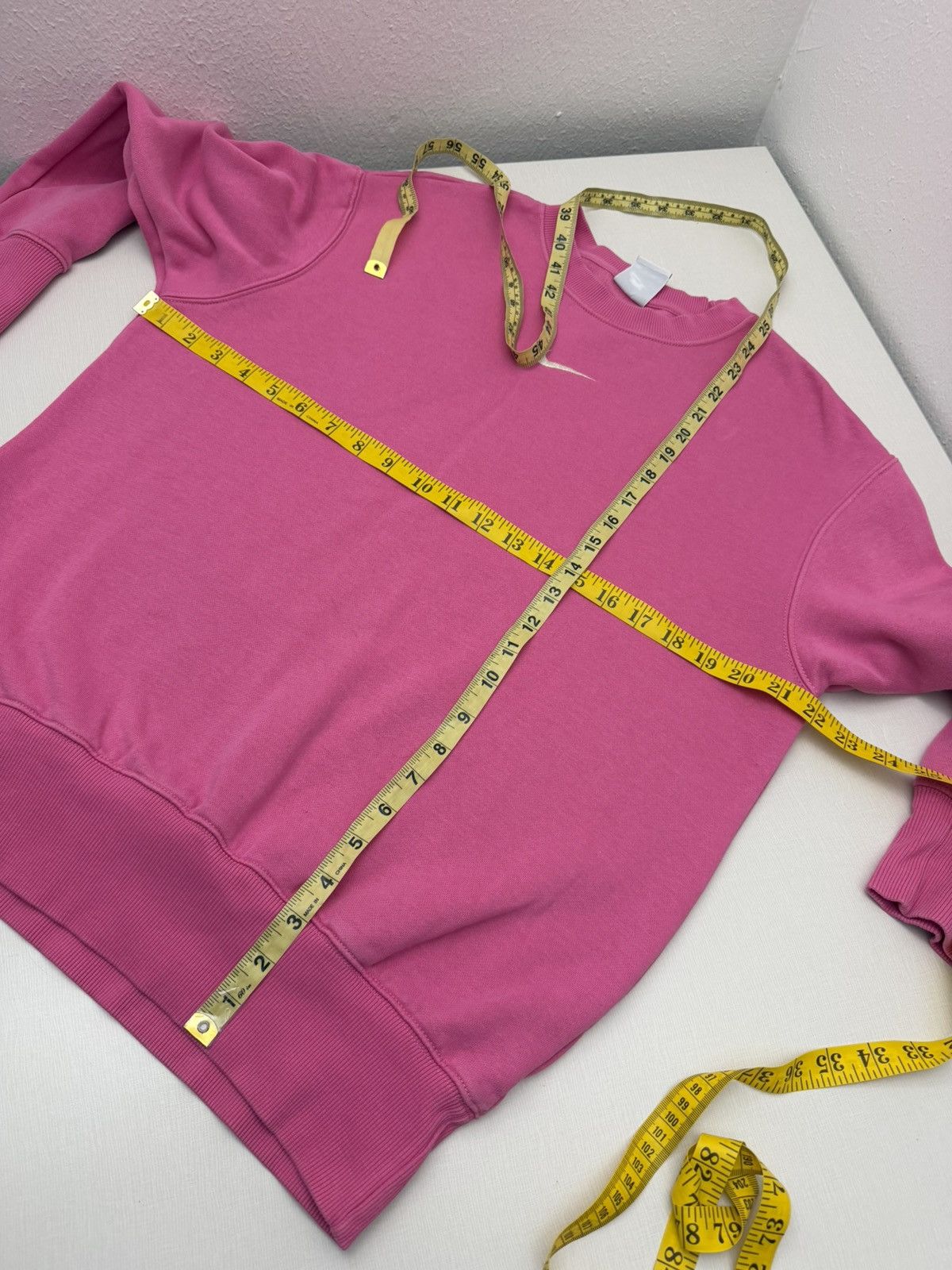 Nike Nike Center Swoosh Bubblegum Pink Oversized Crewneck XXS Size XXS / US 00 / IT 34 - 5 Thumbnail