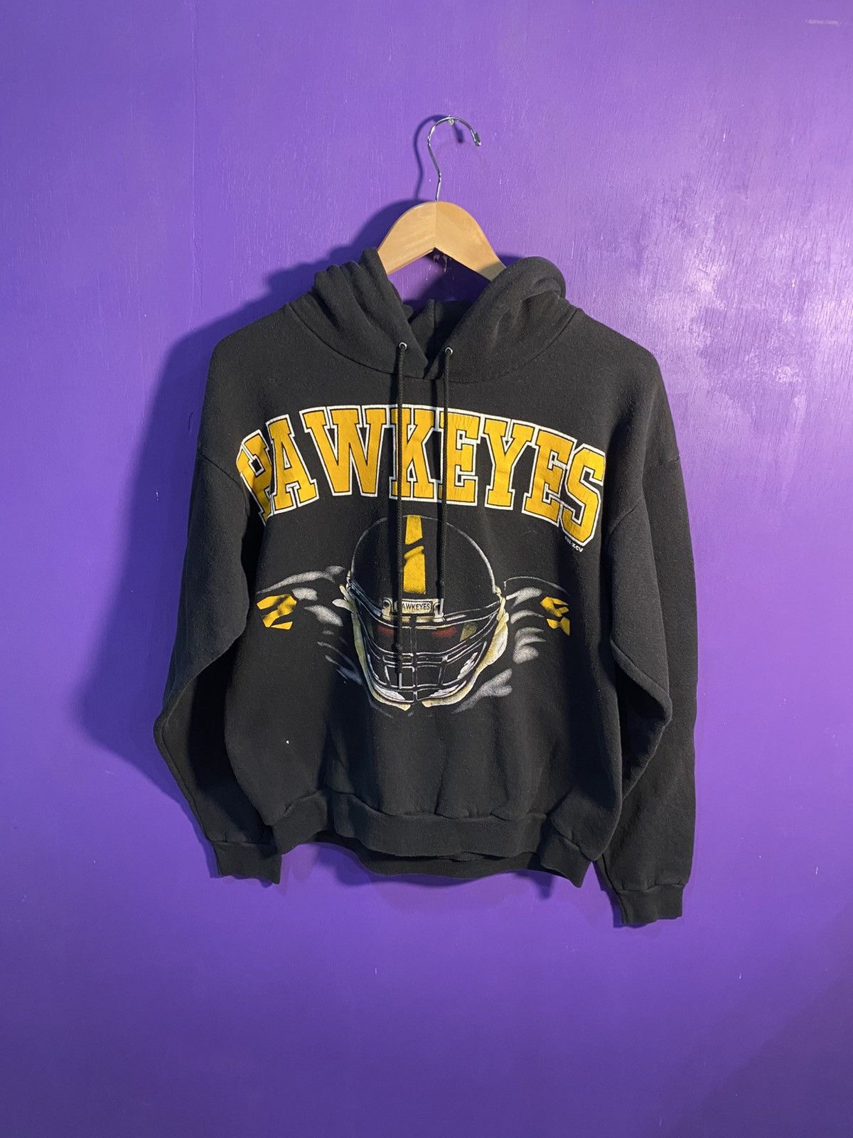 Other Vintage 80s Iowa Hawkeyes football hoodie Size US M / EU 48-50 / 2 - 1 Thumbnail