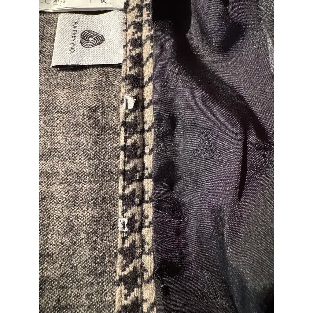 Max Mara Suit, Max Mara Size 36" / US 14 / IT 50 - 16 Thumbnail