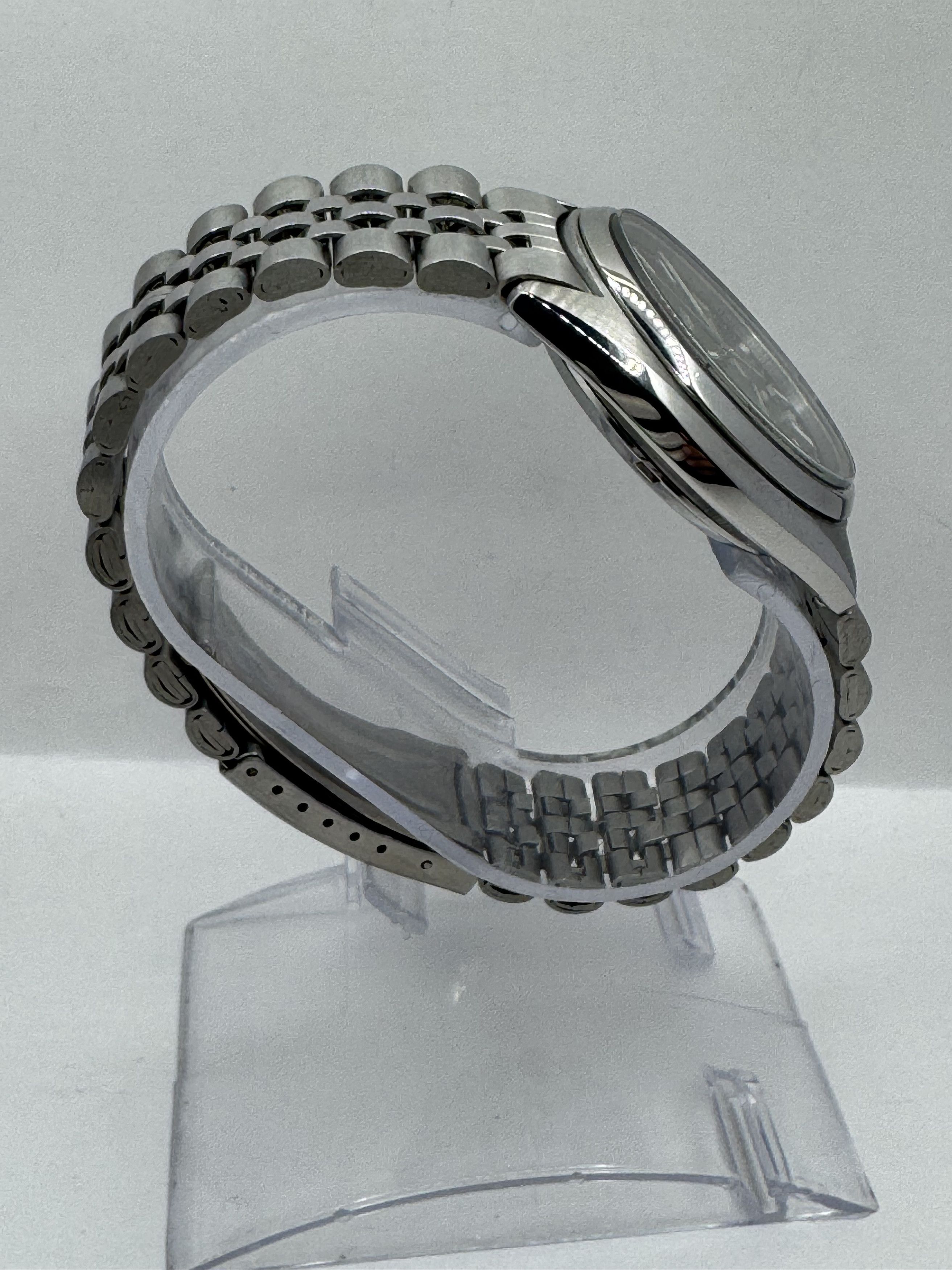 Japanese Brand Seiko 5 Automatic Wrist Watch 17 Jewels Day/Date Japan Size 36 - 4 Thumbnail