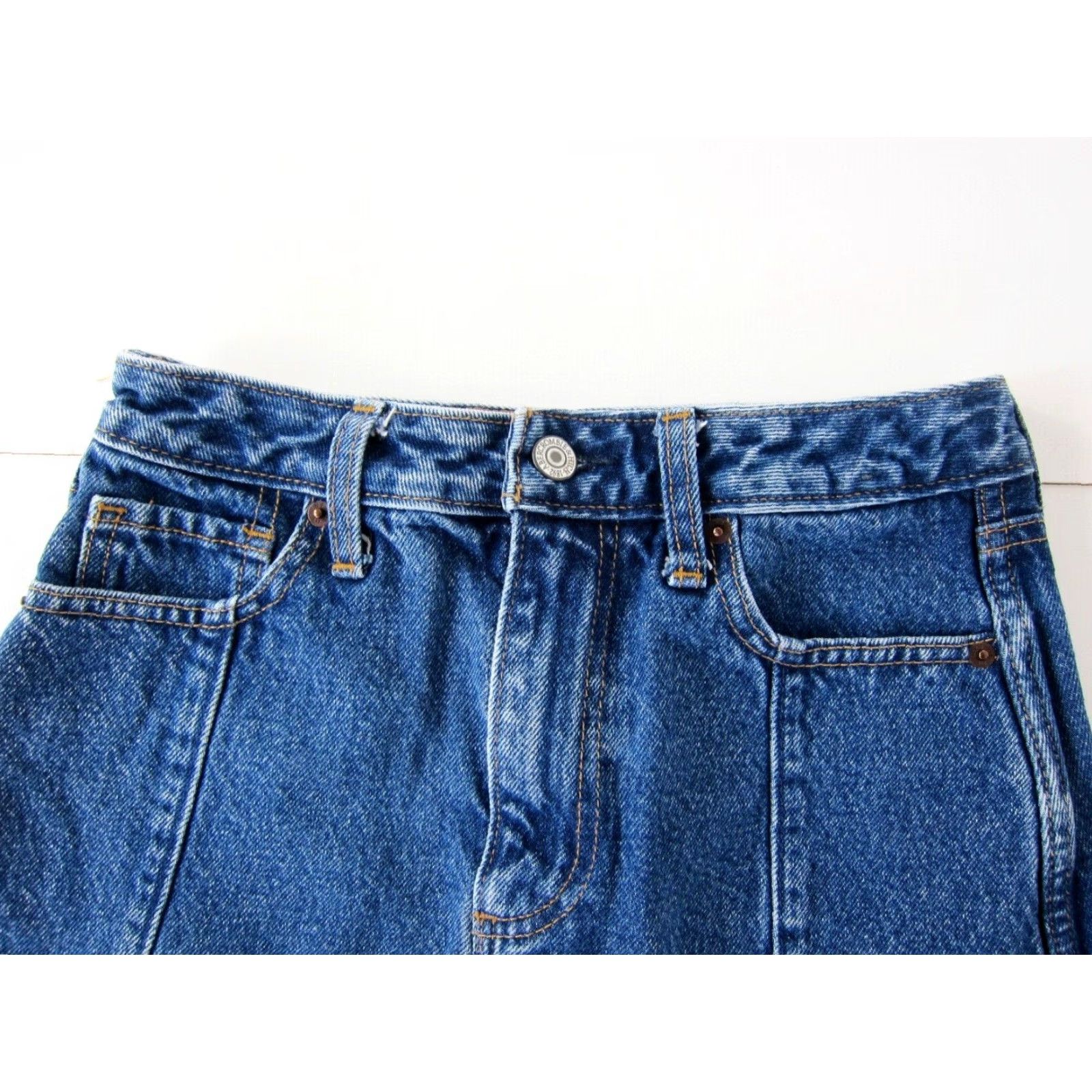 Abercrombie & Fitch Abercrombie & Fitch Cotton Zoe Natural Rise Vintage A-Line Denim Jean Skirt 25/0 Blue 80s 90s 5 pockets Womens Short Front zipper 100% cotton Size 42" / US 20 - 4 Thumbnail