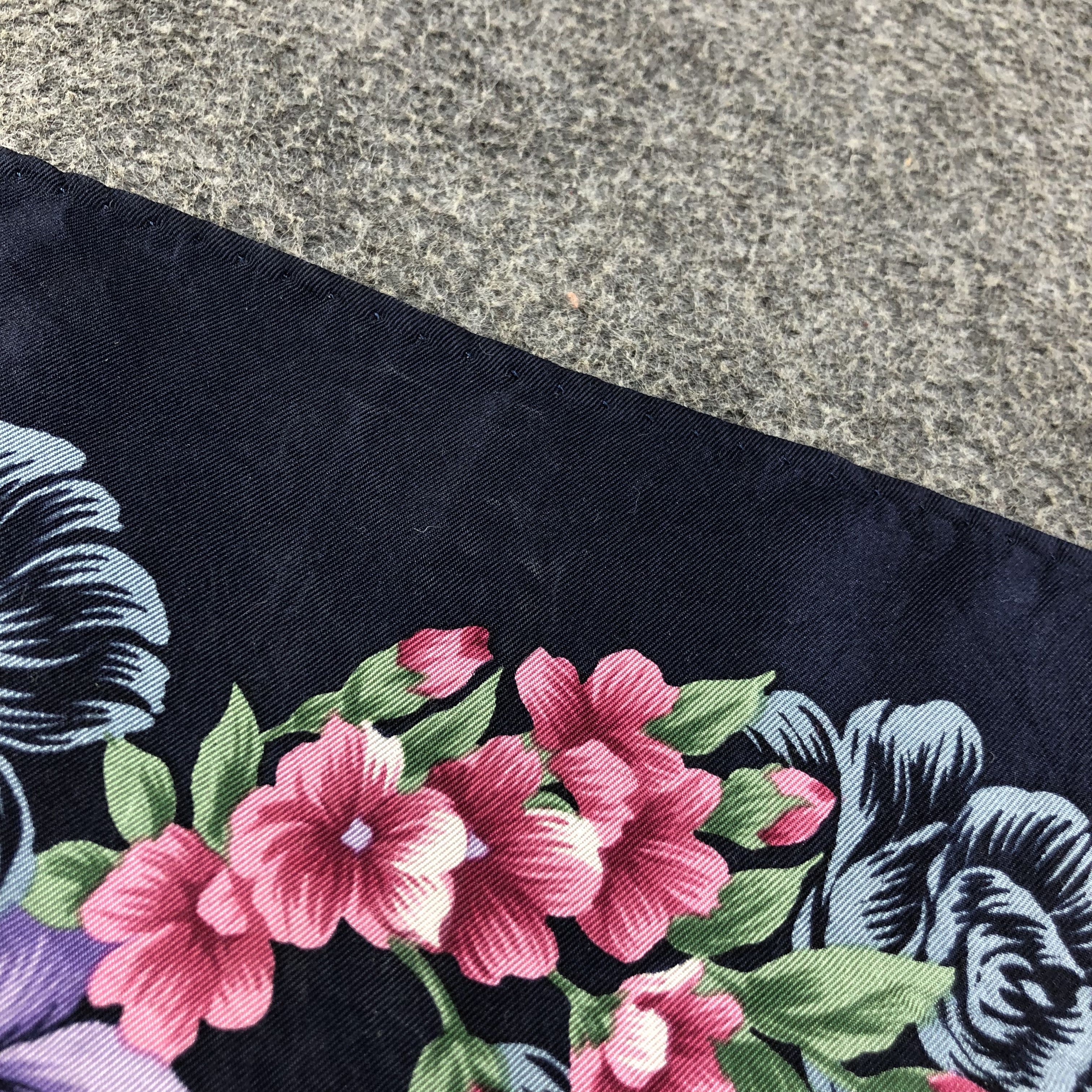Japanese Brand Luxury Floral Silk Scarf M564 Size ONE SIZE - 8 Thumbnail