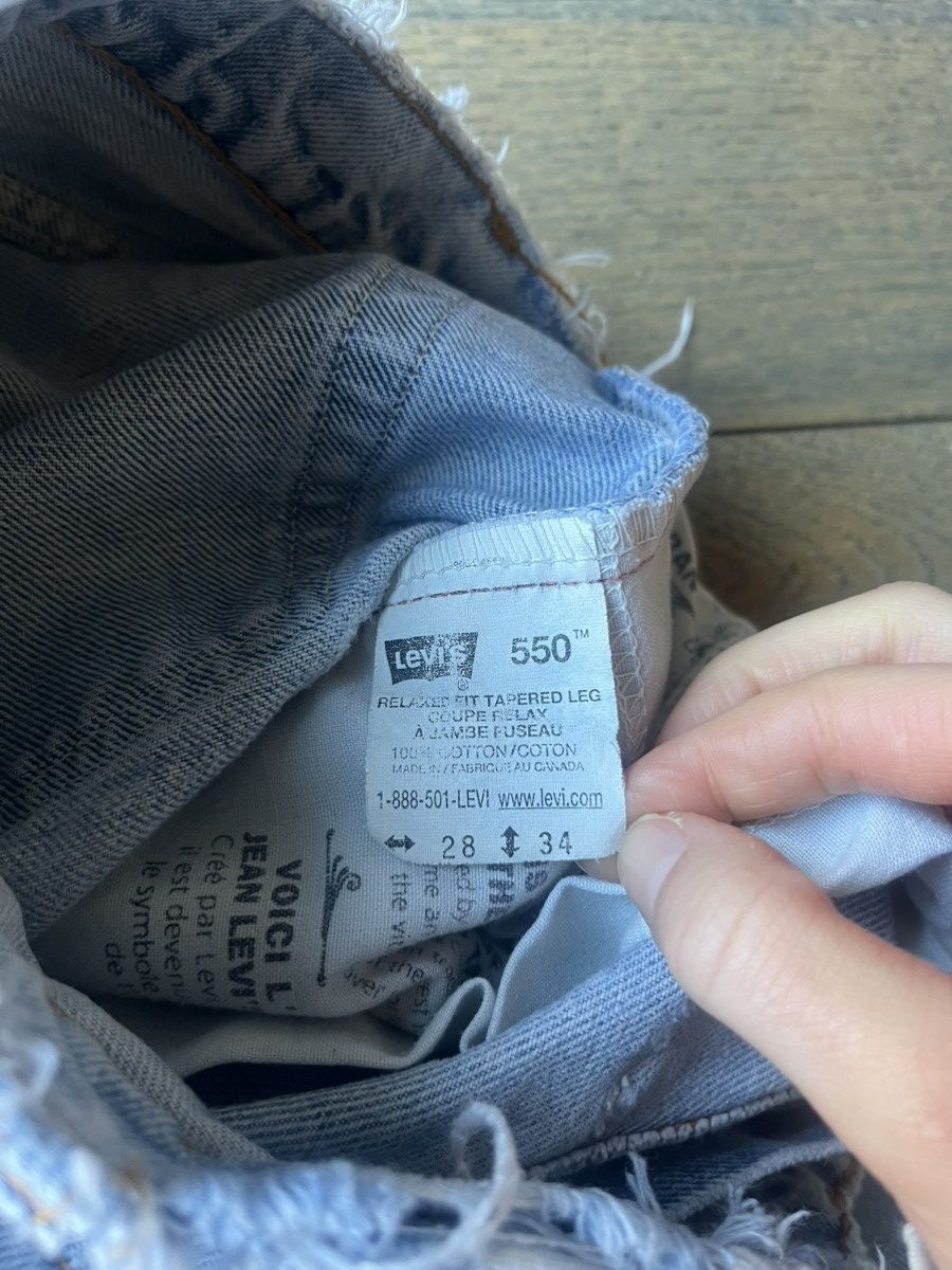 Levi's Vintage Levi’s Made in Canada 505 W28 L32 distressed denim Size 28" / US 6 / IT 42 - 9 Thumbnail