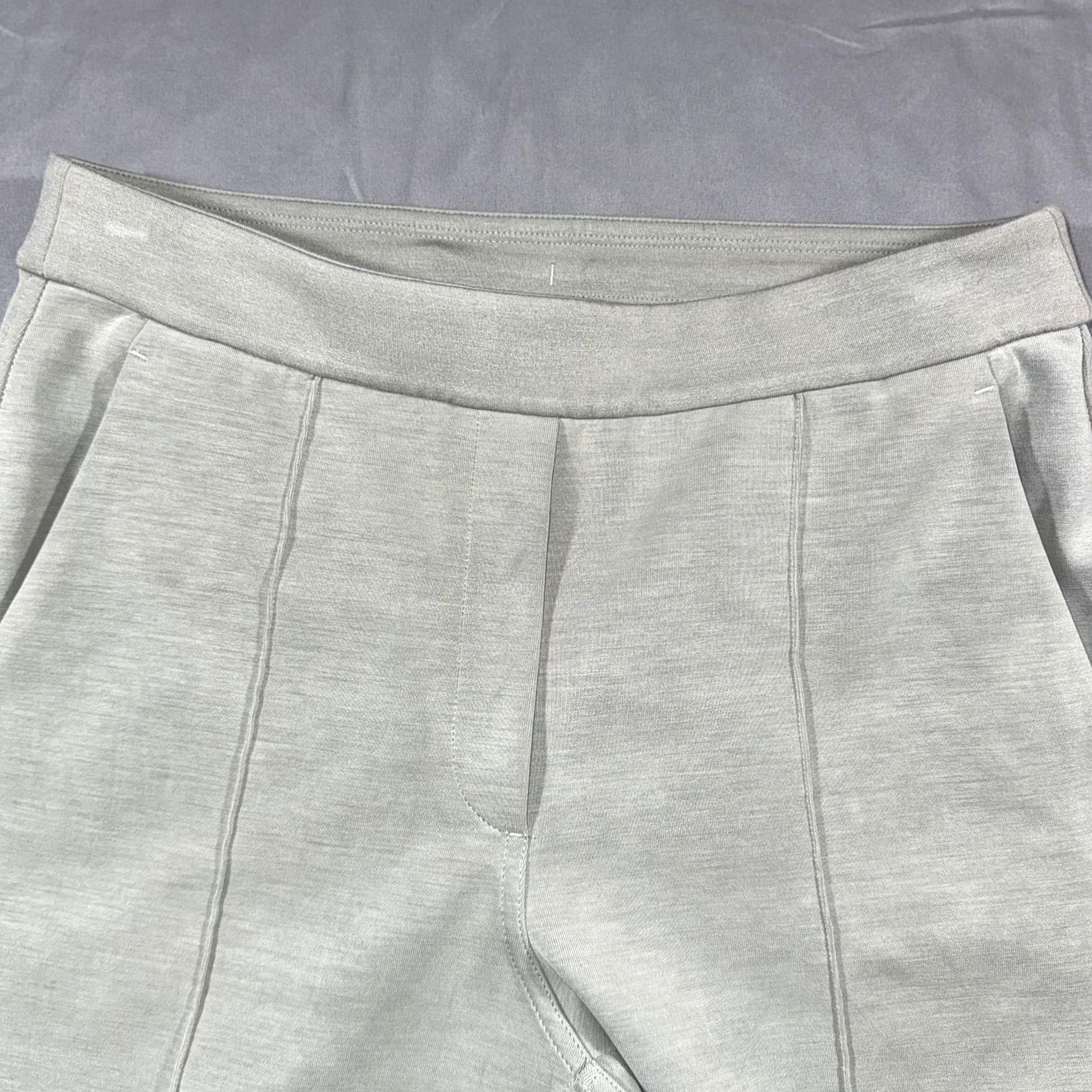 Lululemon Lululemon Pants Women's Small Gray Straight Leg Knit Lounge Sweatpants Pockets Size 28" / US 6 / IT 42 - 4 Thumbnail