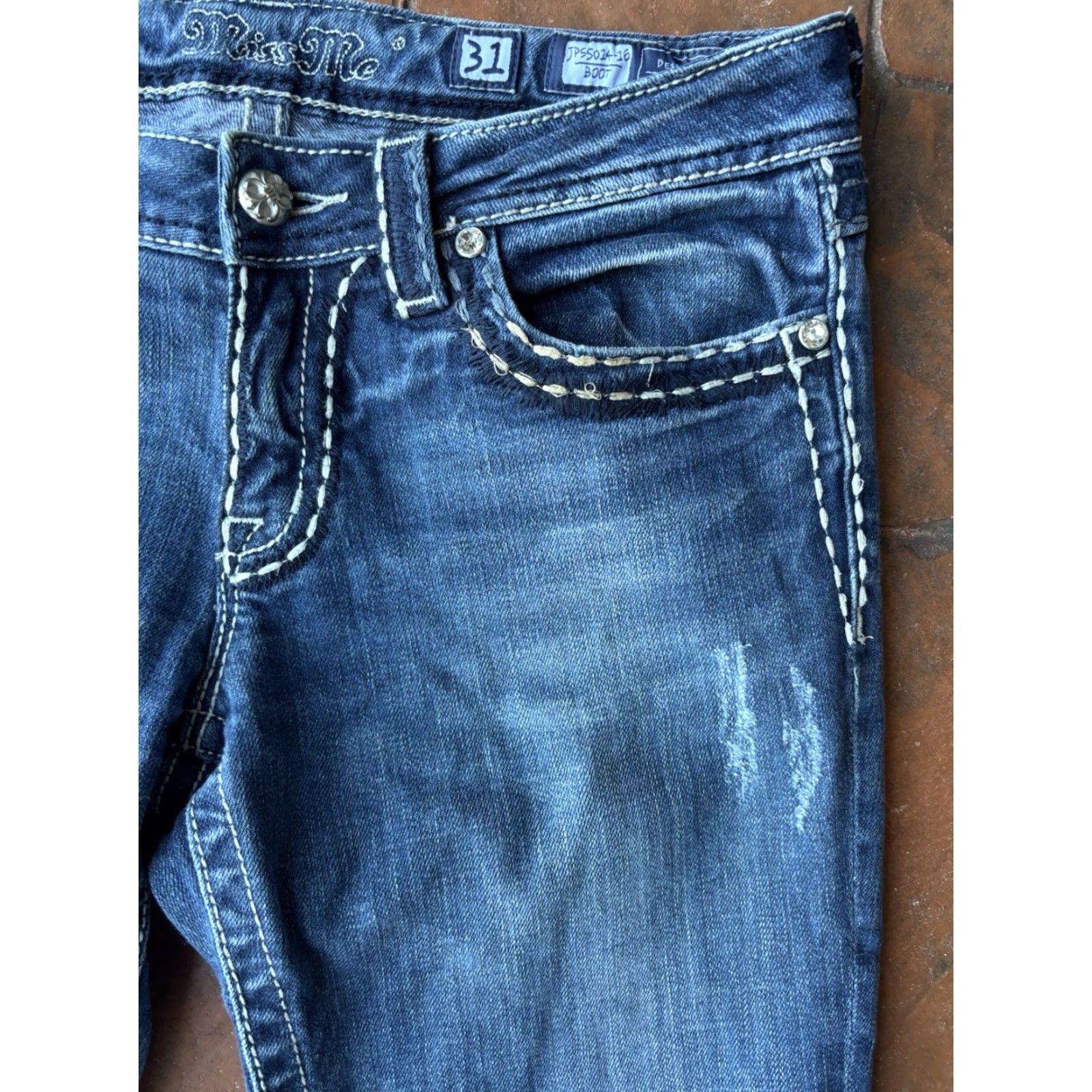 Miss Me VINTAGE Miss Me Boot Cut Jeans Stitch Flap Pockets 31 Blue Rhinestone Women's Jeans 31 Inseam 33 Rock Cowboy Pockets Size 24" / US 00 / IT 34 - 5 Thumbnail