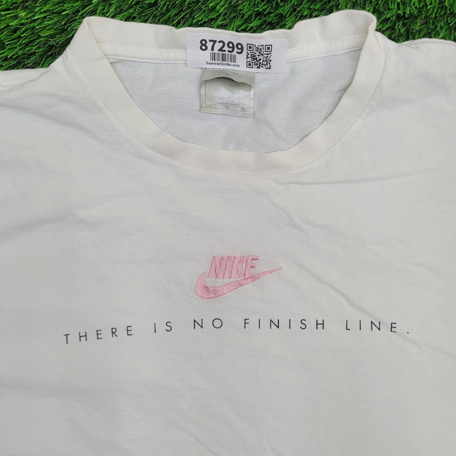 Nike Vintage Y2K NIKE Center Swoosh Shirt 2XL 28x29 White Baggy Size US XXL / EU 58 / 5 - 17 Thumbnail