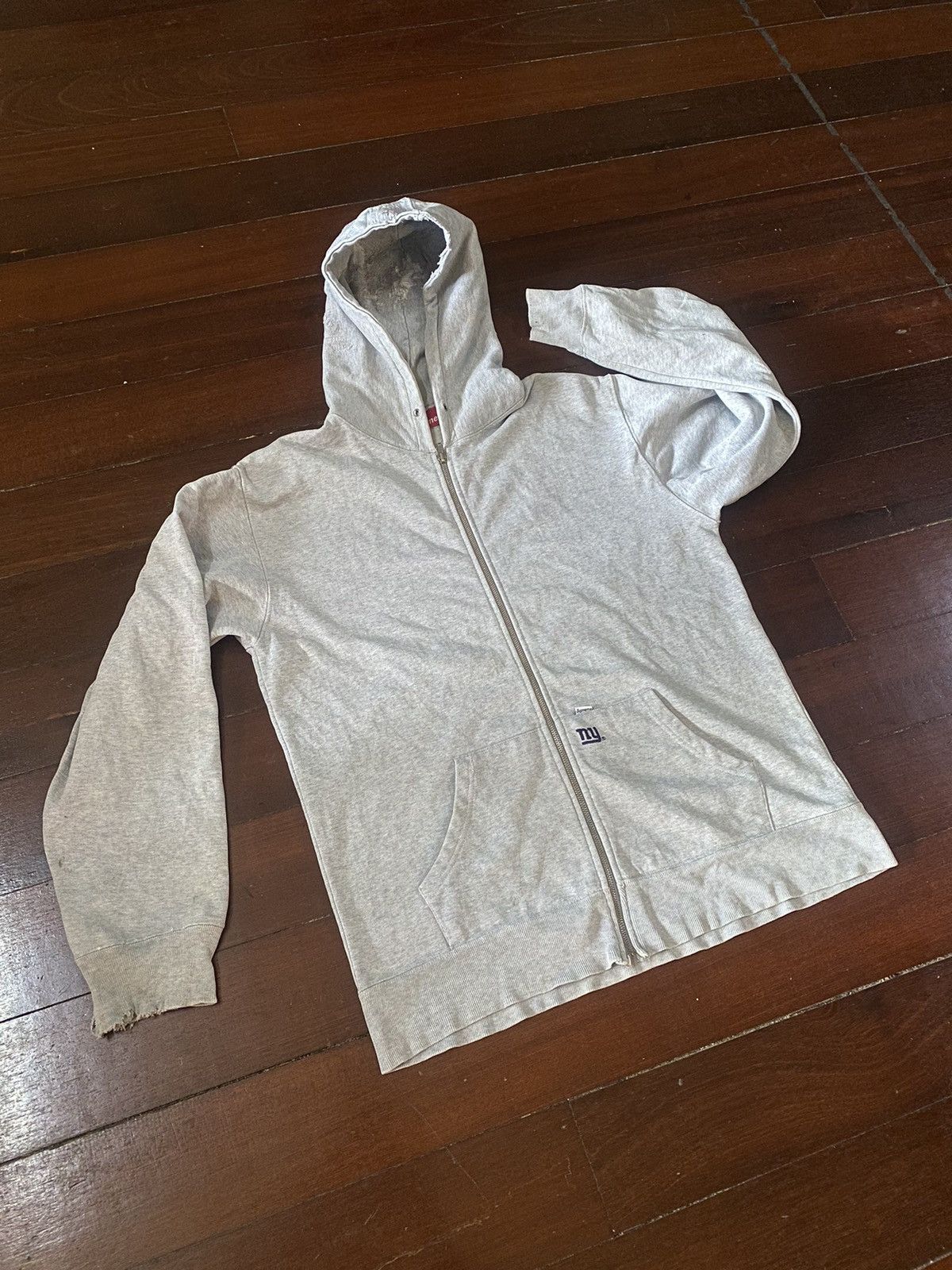 Hypebeast FIRE 🔥 VINTAGE SUPREME NY ZIP UP HOODIE DISTRESSED REWORK Size US L / EU 52-54 / 3 - 3 Thumbnail