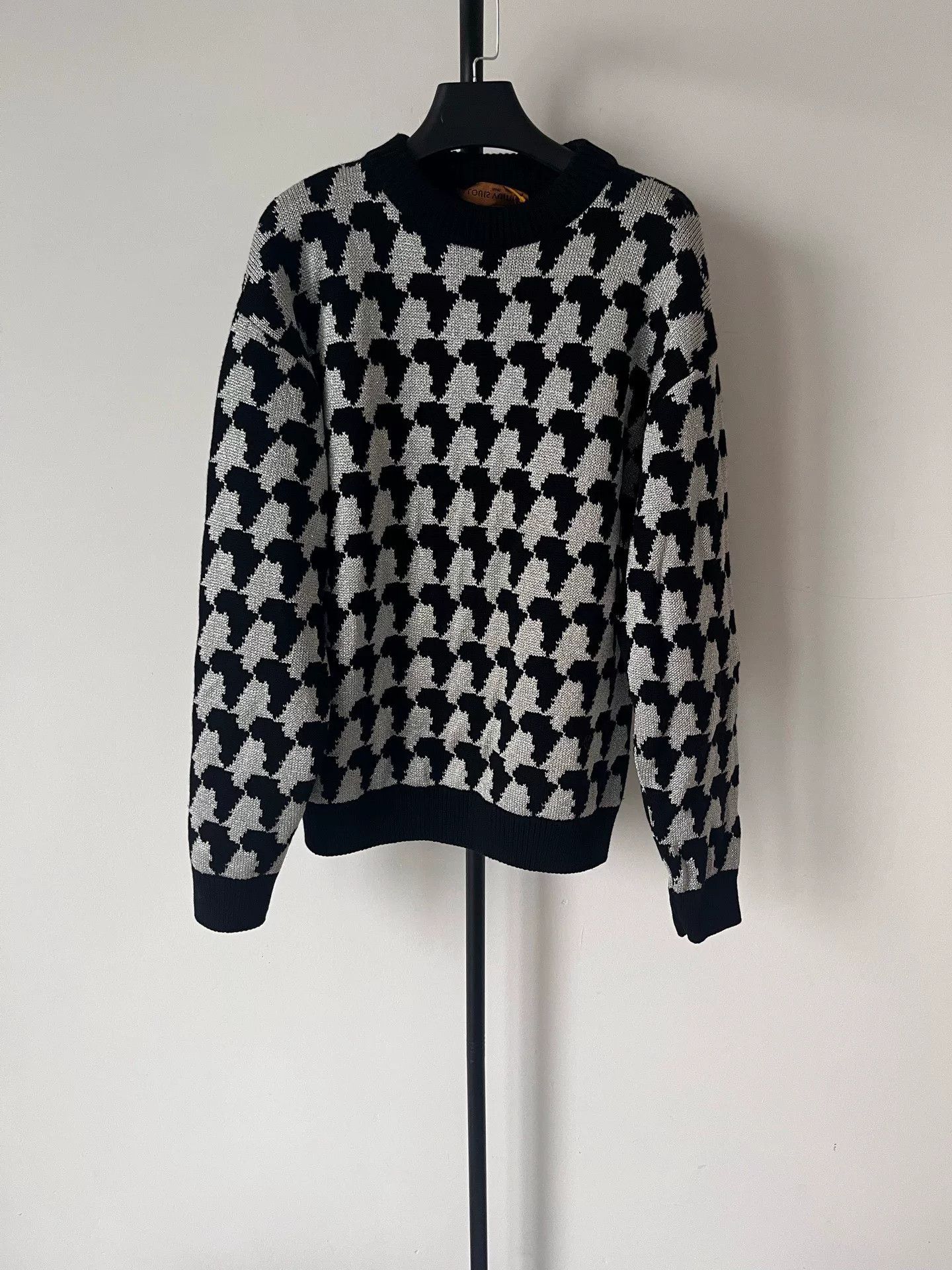 Louis Vuitton Louis Vuitton Wool Crewneck Sweater Men Size US S / EU 44-46 / 1 - 1 Thumbnail