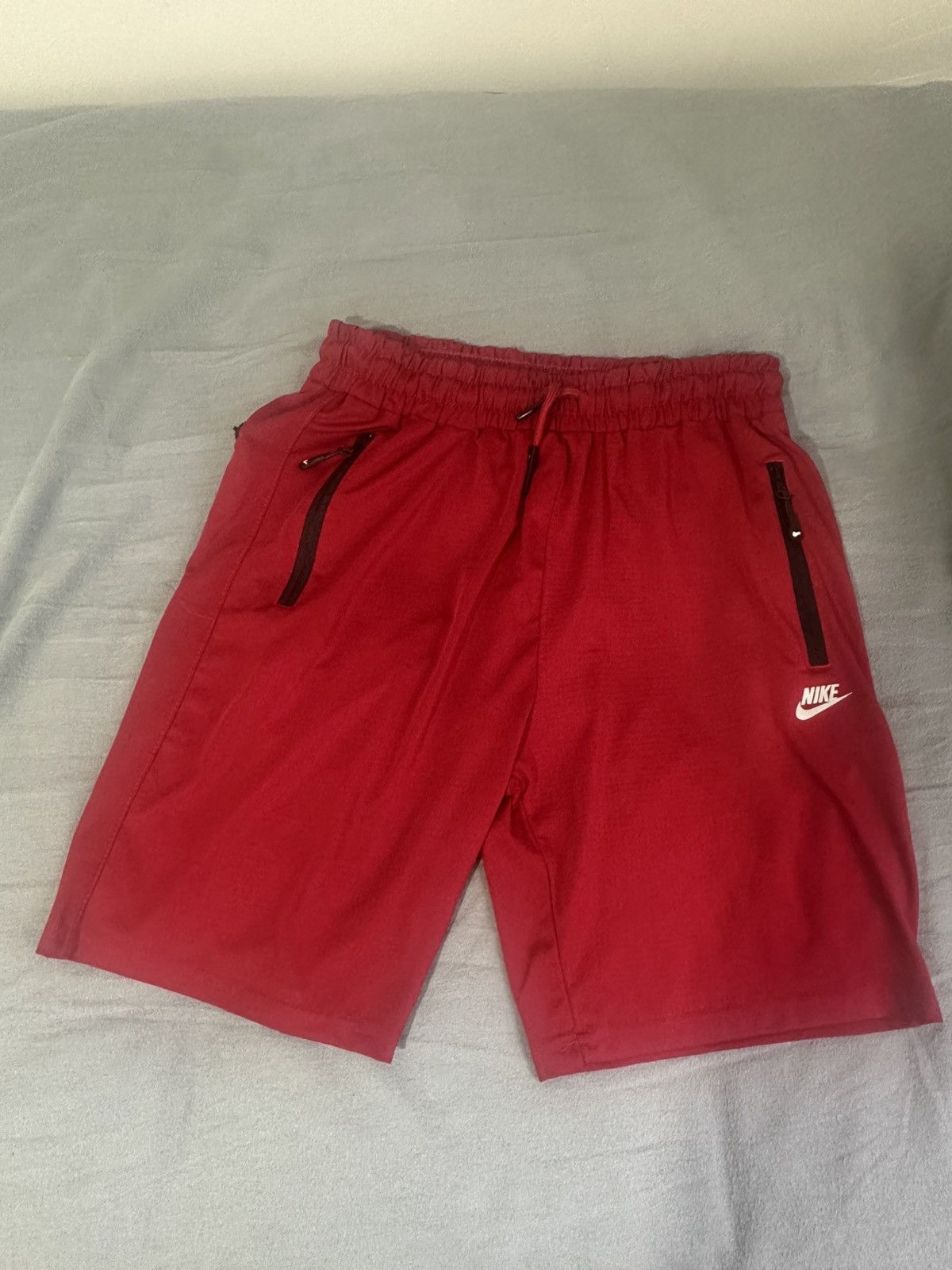 Nike Nike red shorts brand new Size US 34 / EU 50 - 1 Thumbnail