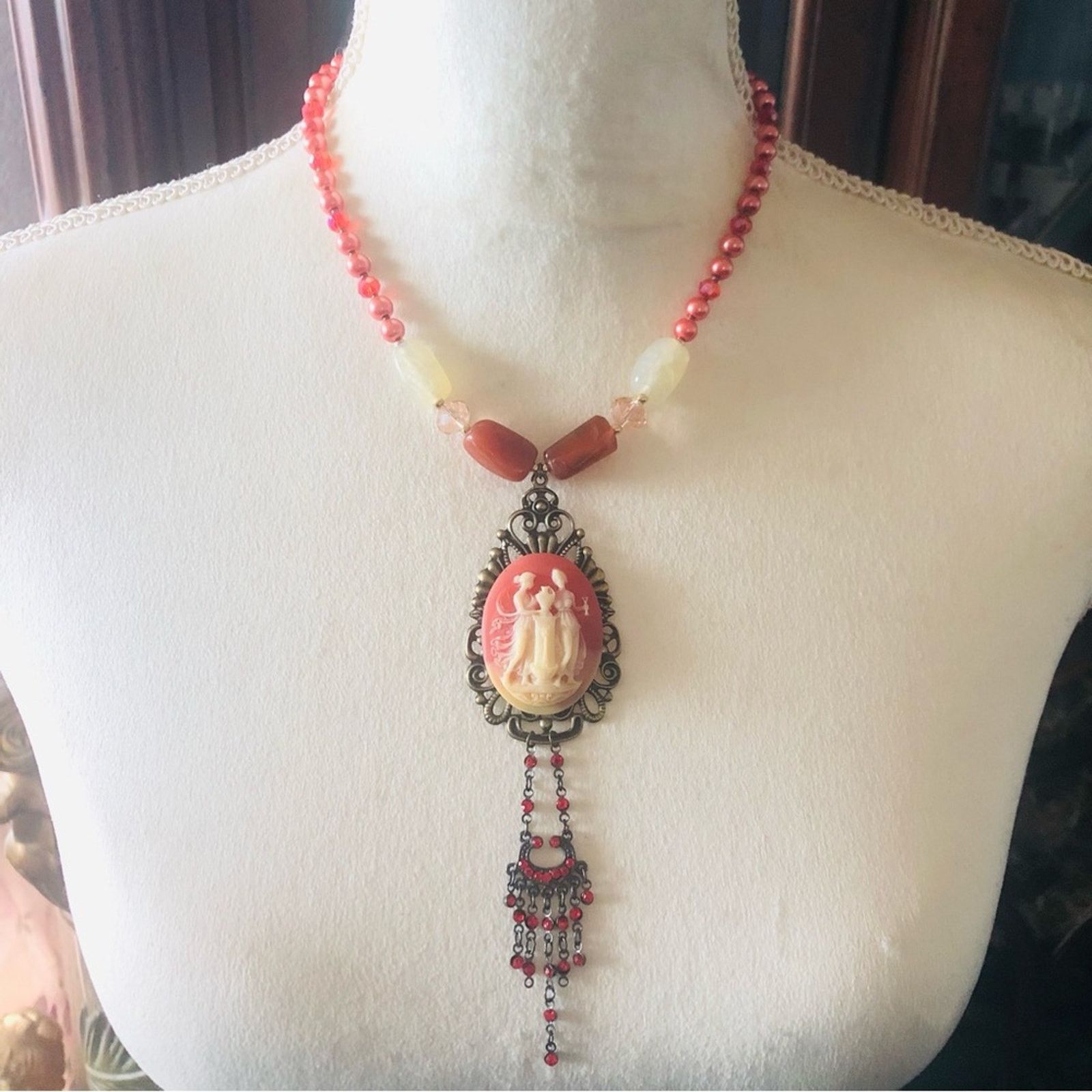 Handmade Handcrafted repurpose antique cameo quartz Pearl necklace Size ONE SIZE - 2 Thumbnail