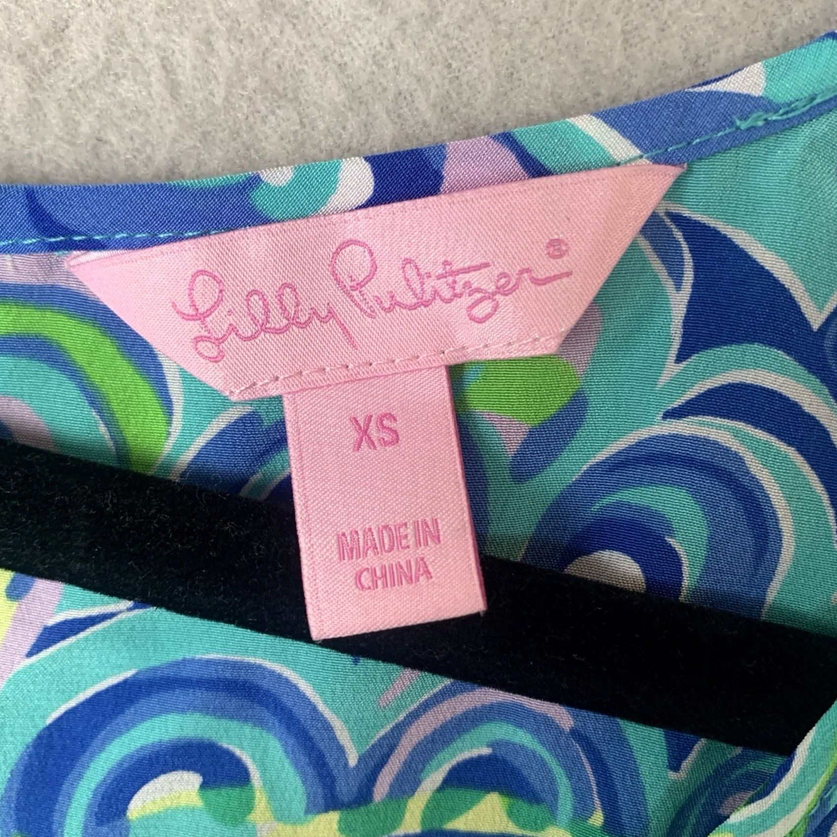 Lilly Pulitzer Lilly Pulitzer Top Women XS Aerial Sea Blue Lagoon 100% Silk Sleeveless Back Zip Size XS / US 0-2 / IT 36-38 - 3 Thumbnail