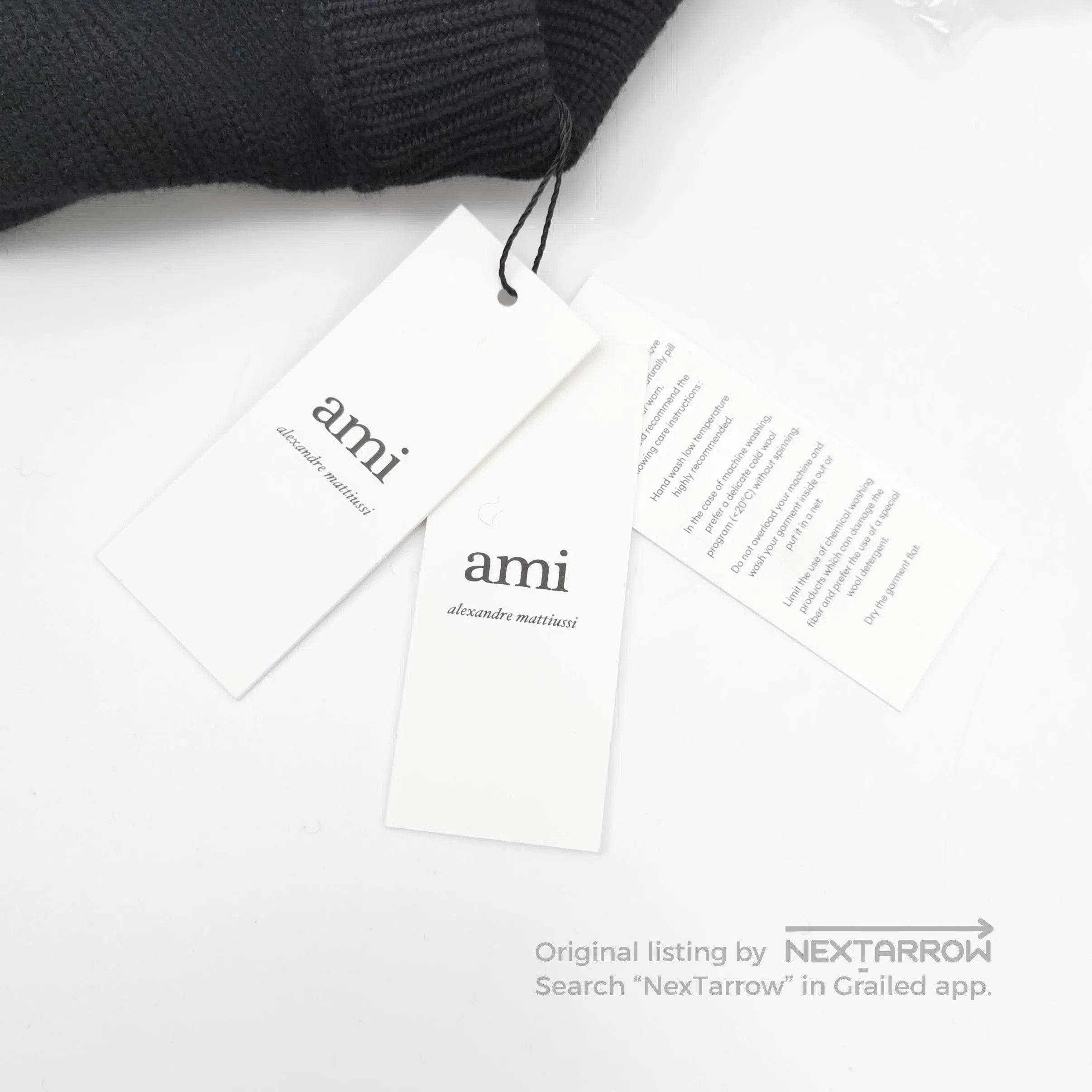 AMI AMI Alexandre Mattiussi Heart Logo Round Neck Sweater. Size US S / EU 44-46 / 1 - 1 Thumbnail
