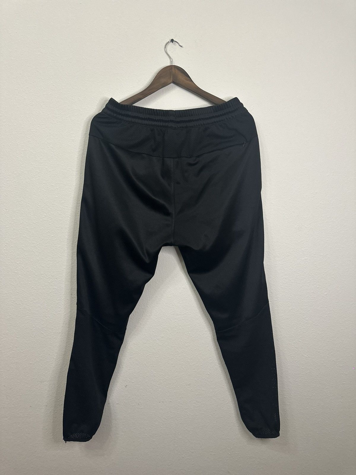 Publish Publish Jogger Pants Black Size 32 Good Condition Size US 32 / EU 48 - 2 Thumbnail