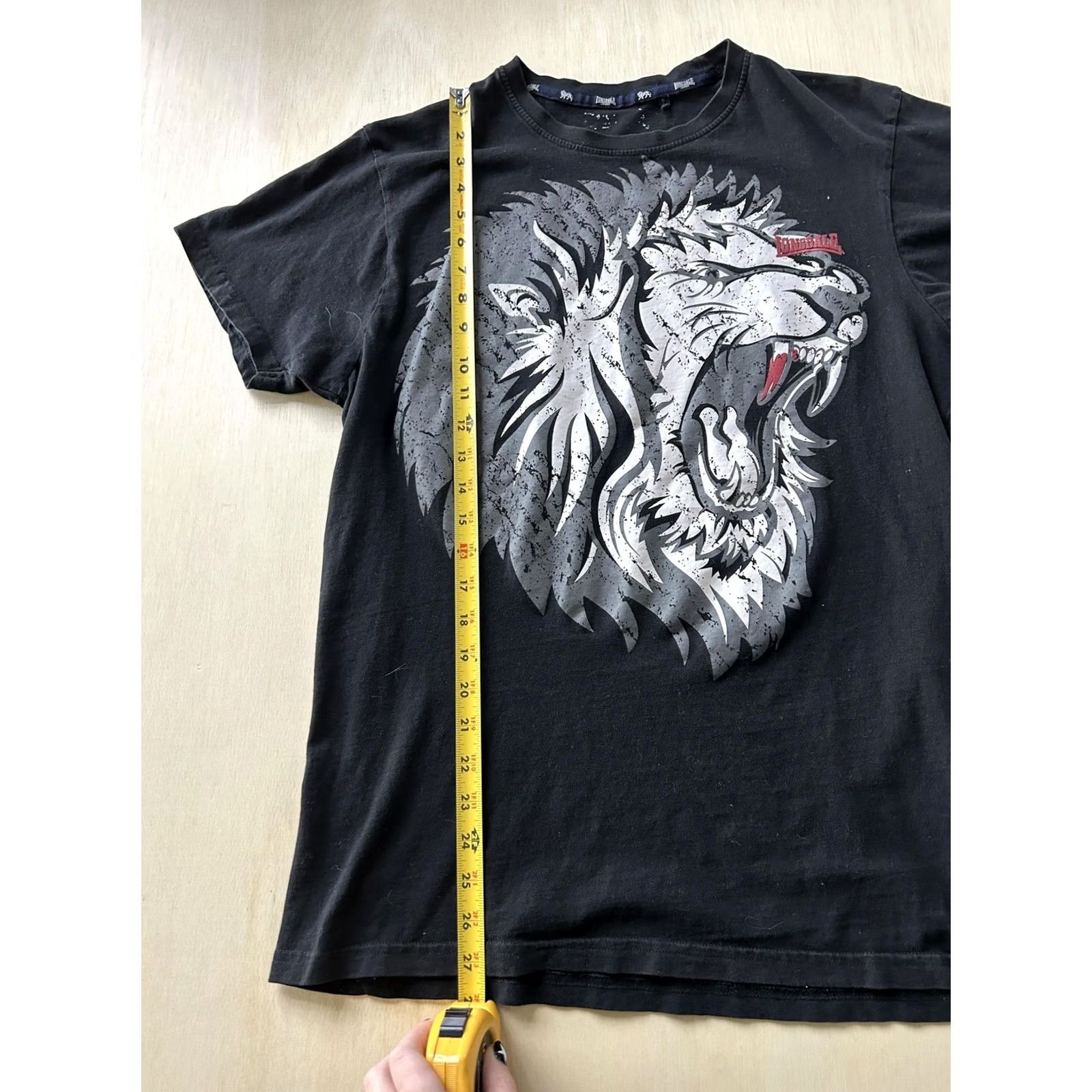 Lonsdale Lonsdale London Shirt Mens Medium Black Roaring Lion Graphic Tee T-Shirt Size US M / EU 48-50 / 2 - 4 Thumbnail